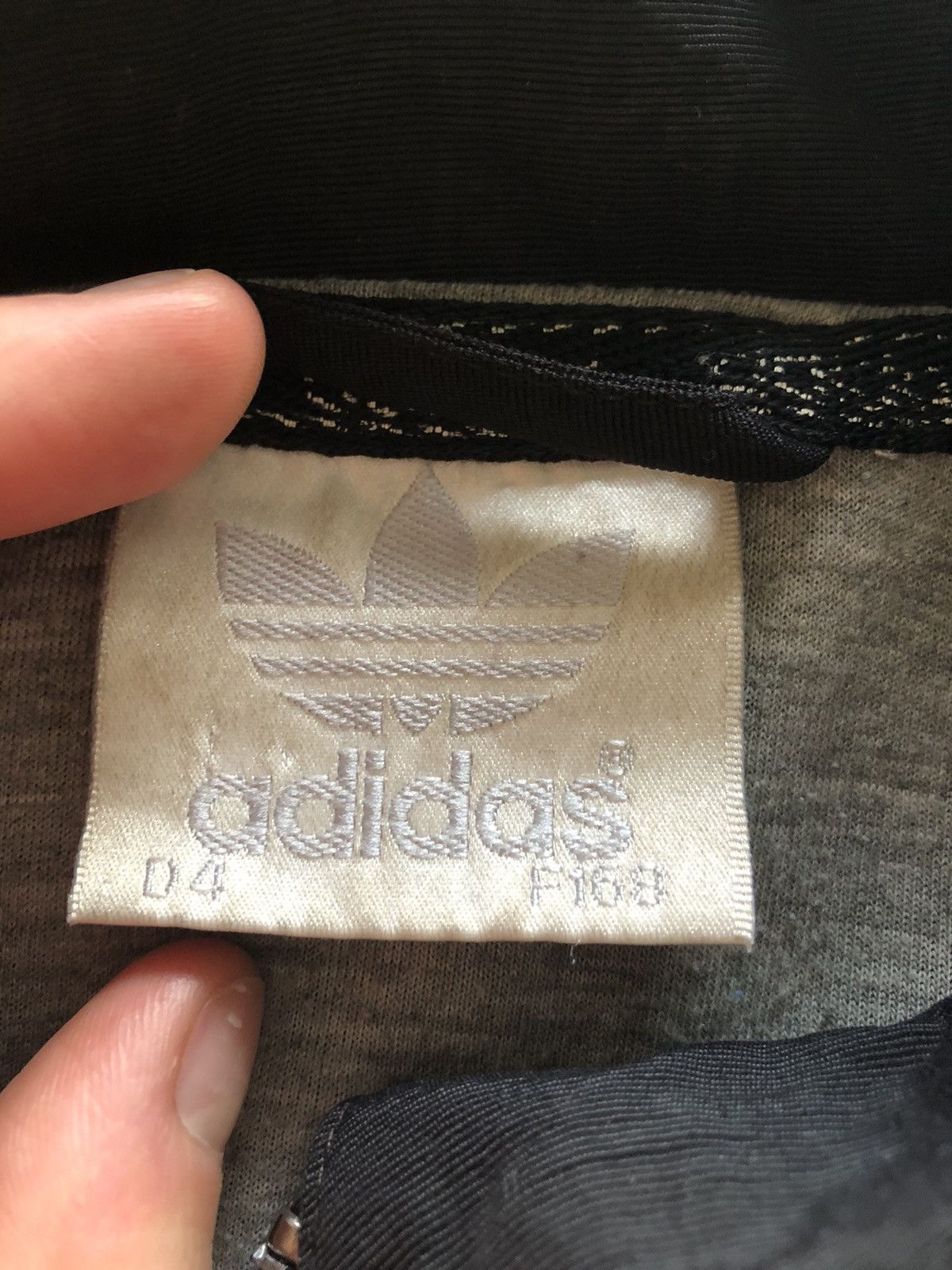 Adidas ADIDAS VINTAGE RETRO SPORT LIGHT JACKET Size US S / EU 44-46 / 1 - 7 Thumbnail
