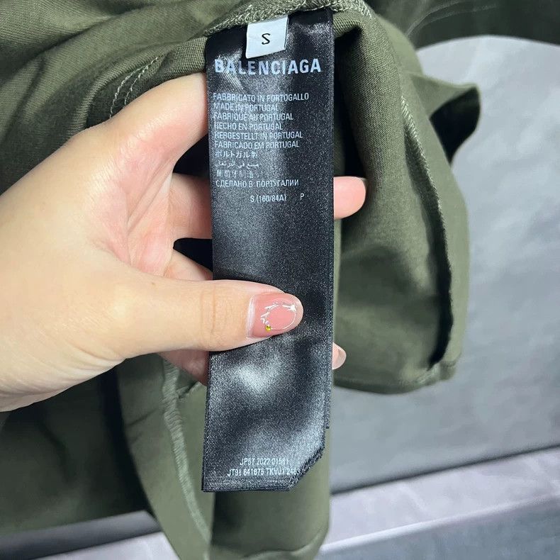 Balenciaga Balenciaga brown khaki green cola embroidered logo round ne Size US S / EU 44-46 / 1 - 4 Thumbnail