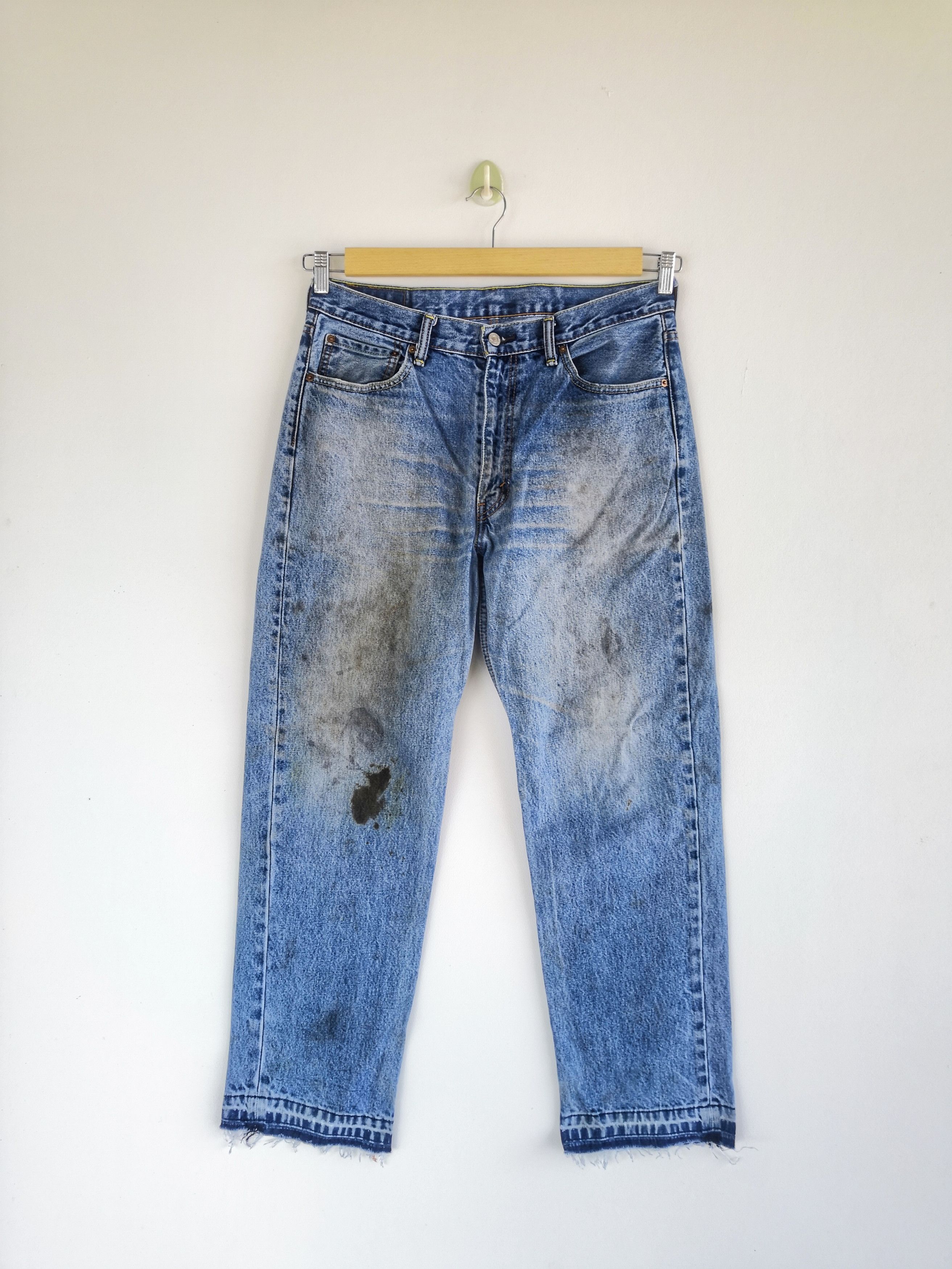 Levi's Dirty Levis 550 Jeans Released Hem Levi's Light Wash Denim Size US 34 / EU 50 - 1 Thumbnail
