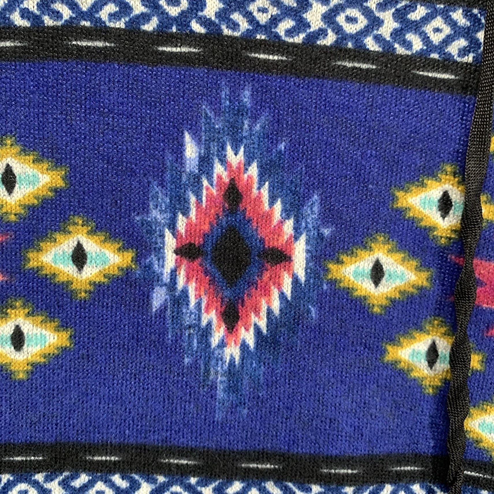 Vintage Woman’s Beach Pancho Hoodie All Over Tribal Print Lightweight Medium Beach Ready Size M / US 6-8 / IT 42-44 - 7 Thumbnail
