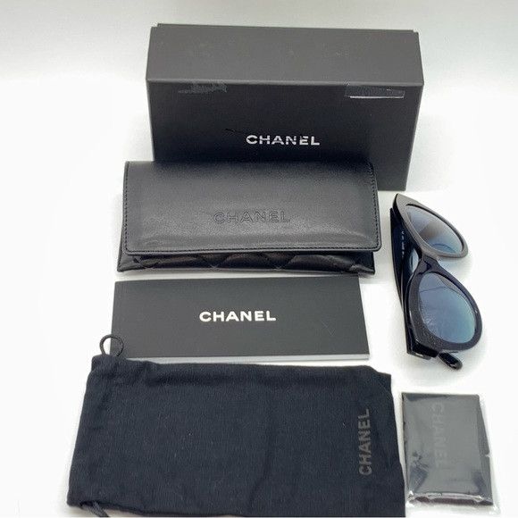 Chanel Chanel 5371 Dark Blue Oversized Sunglasses Size ONE SIZE - 1 Thumbnail