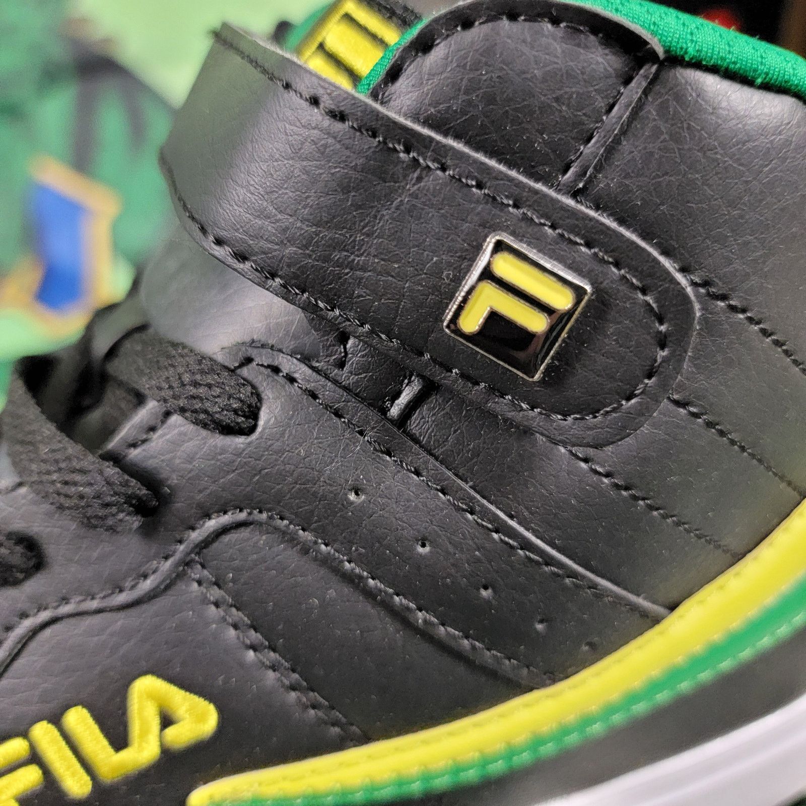 Fila FILA Vulc 13 Black/Green/Yellow/Red Mens Sz 9.5 Size US 9.5 / EU 42-43 - 5 Thumbnail