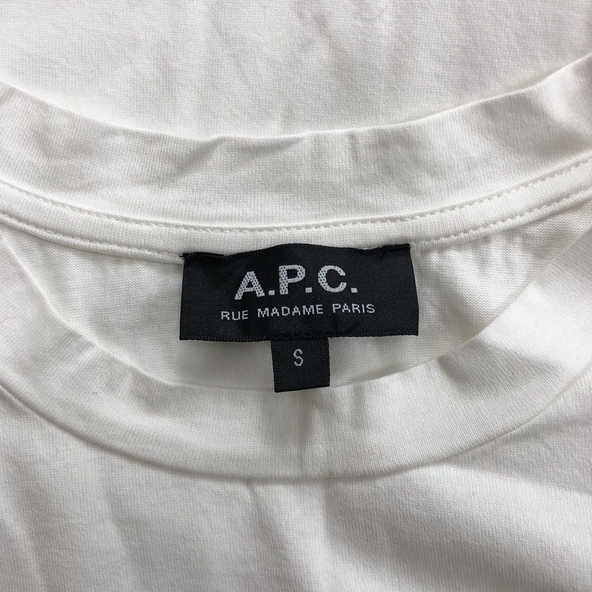 A.P.C. A.P.C Paris Spell Out Small Logo Embroidered Longsleeve Tee Size US S / EU 44-46 / 1 - 5 Thumbnail
