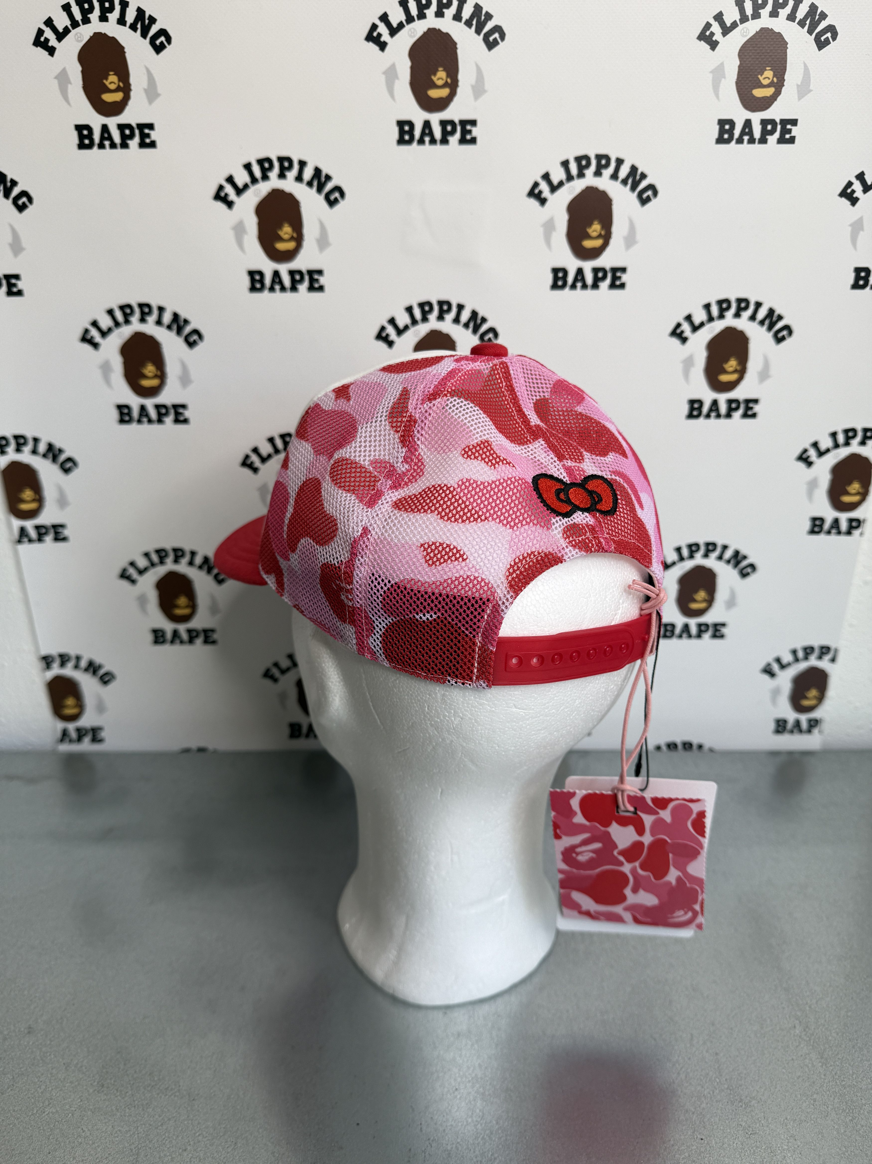 Bape BAPE X HELLO KITTY ABC CAMO MESH CAP Size ONE SIZE - 8 Thumbnail
