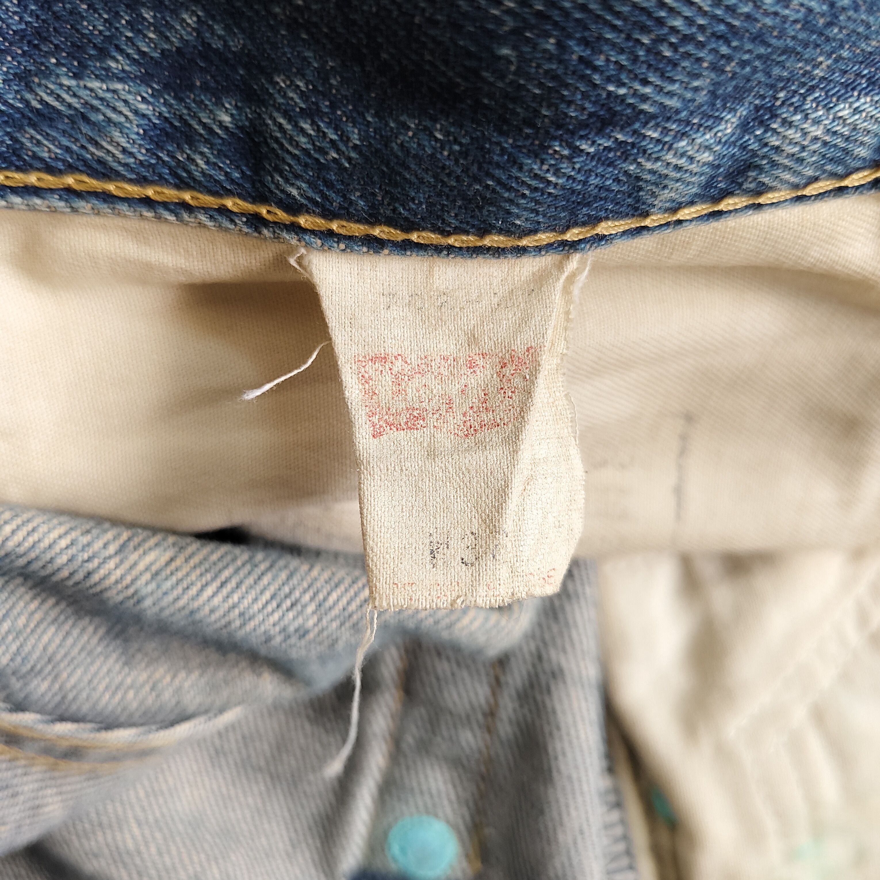 Levi's Vintage Levi's 702 Big E Short Cutoff Selvedge Jean Size US 35 - 13 Thumbnail