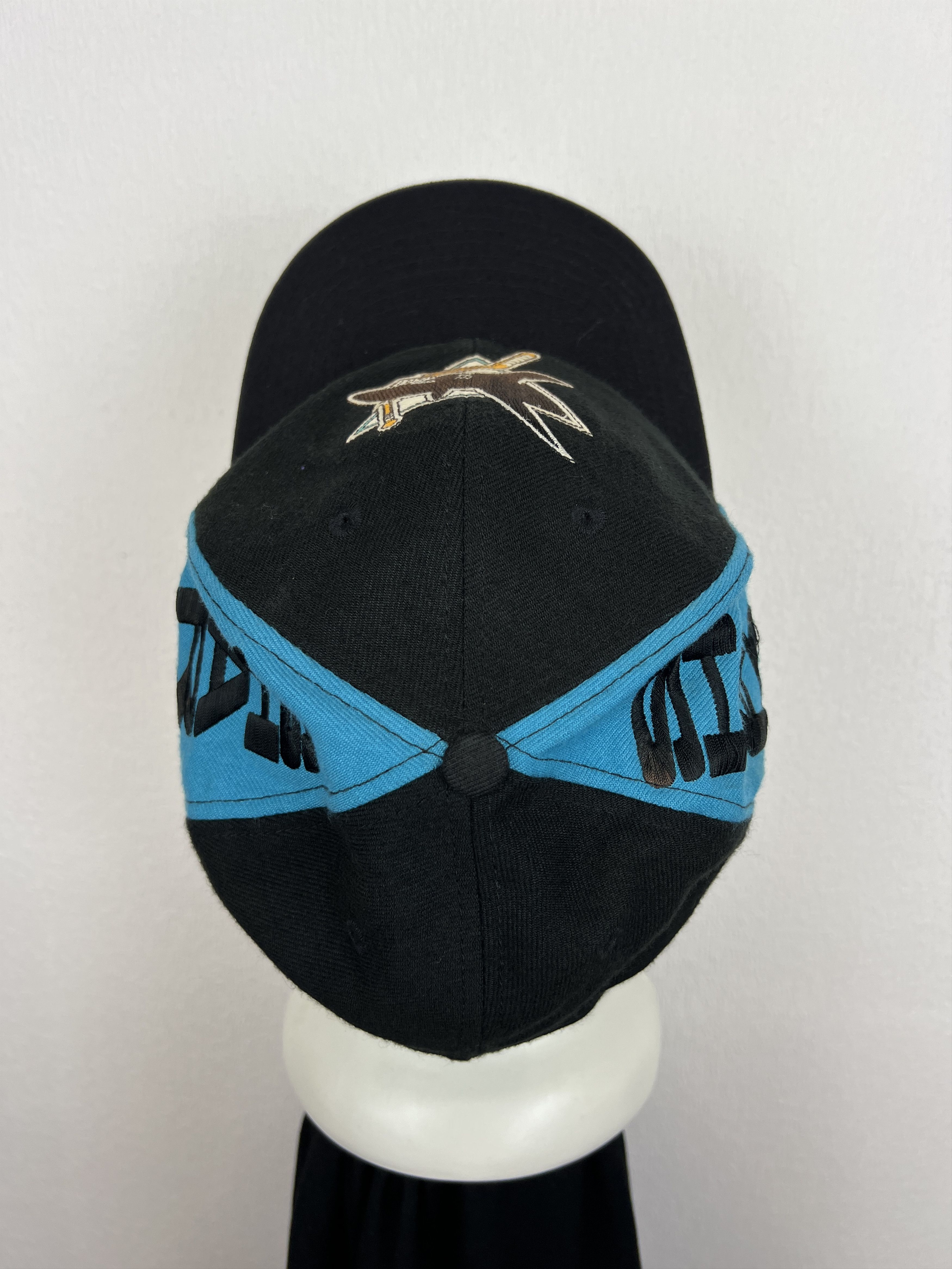 Vintage Vintage 90's San Jose Sharks NHL Cap Hat Snapback Ice Hockey Size ONE SIZE - 7 Thumbnail