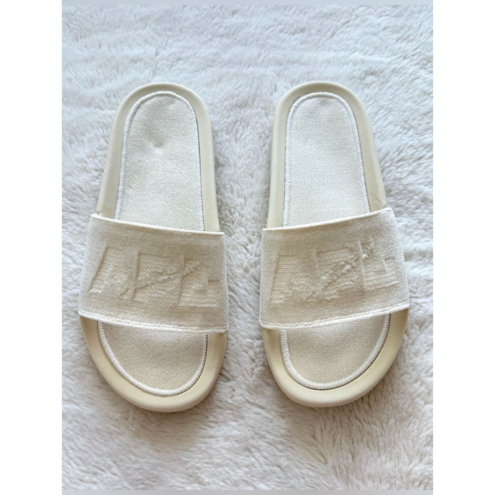 Athletic Propulsion Labs NEW!!! APL women white velvet slides size 6 US Retail 130$ Size US 6 / IT 36 - 1 Thumbnail