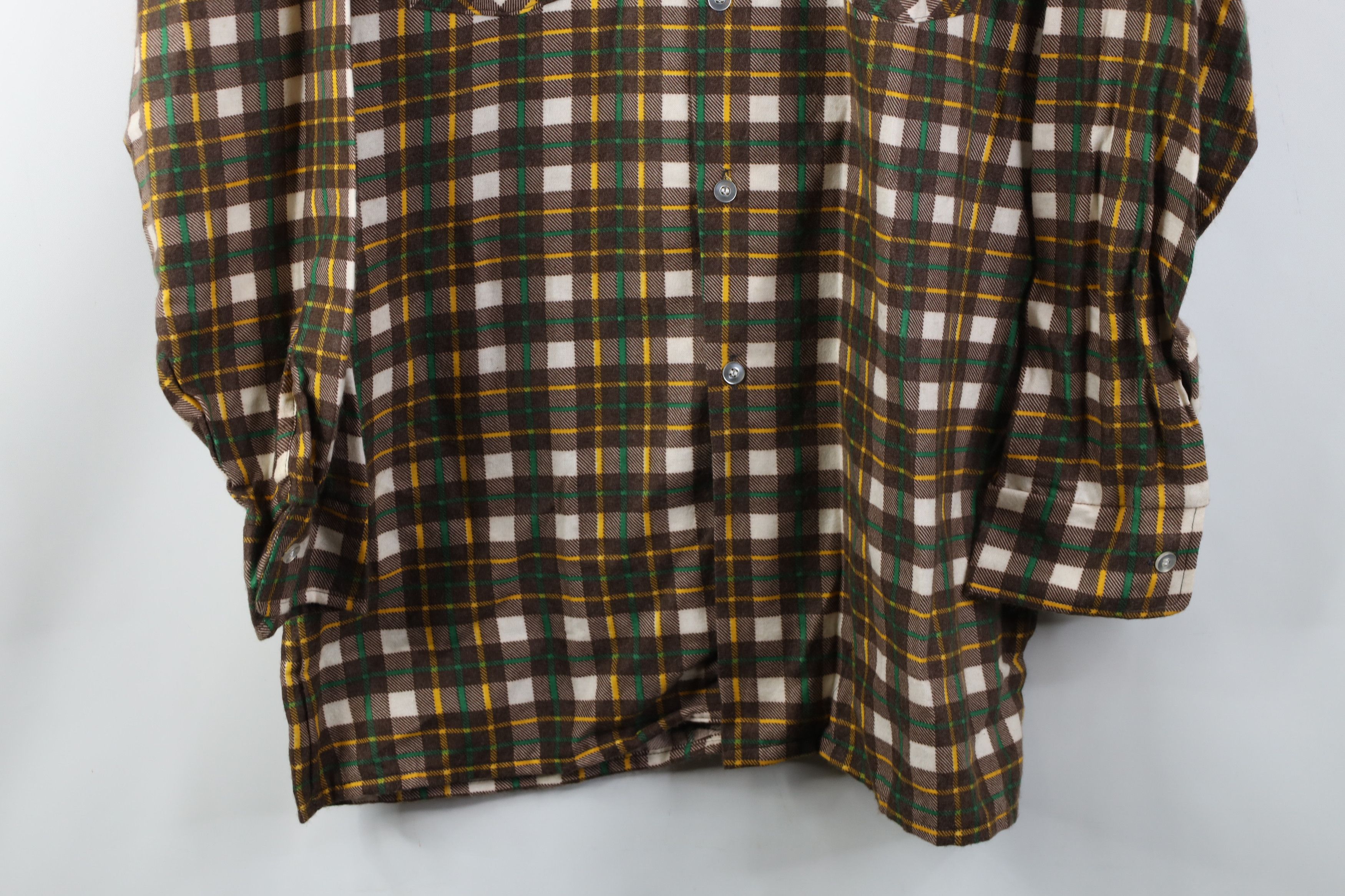 Vintage Deadstock Vintage 70s Flannel Board Button Shirt Plaid Size US M / EU 48-50 / 2 - 3 Thumbnail