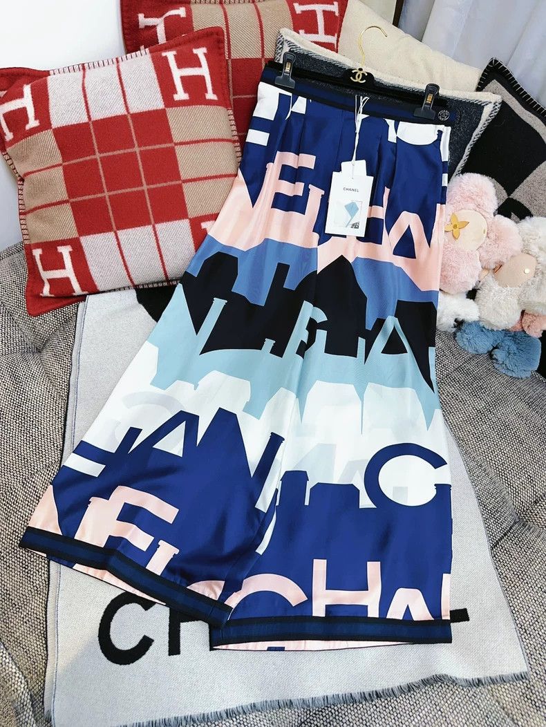 Chanel Chanel 20S Roof Series Blue Pink Letter Print Heavy Silk W Size 25" / US 0 / IT 36 - 5 Thumbnail