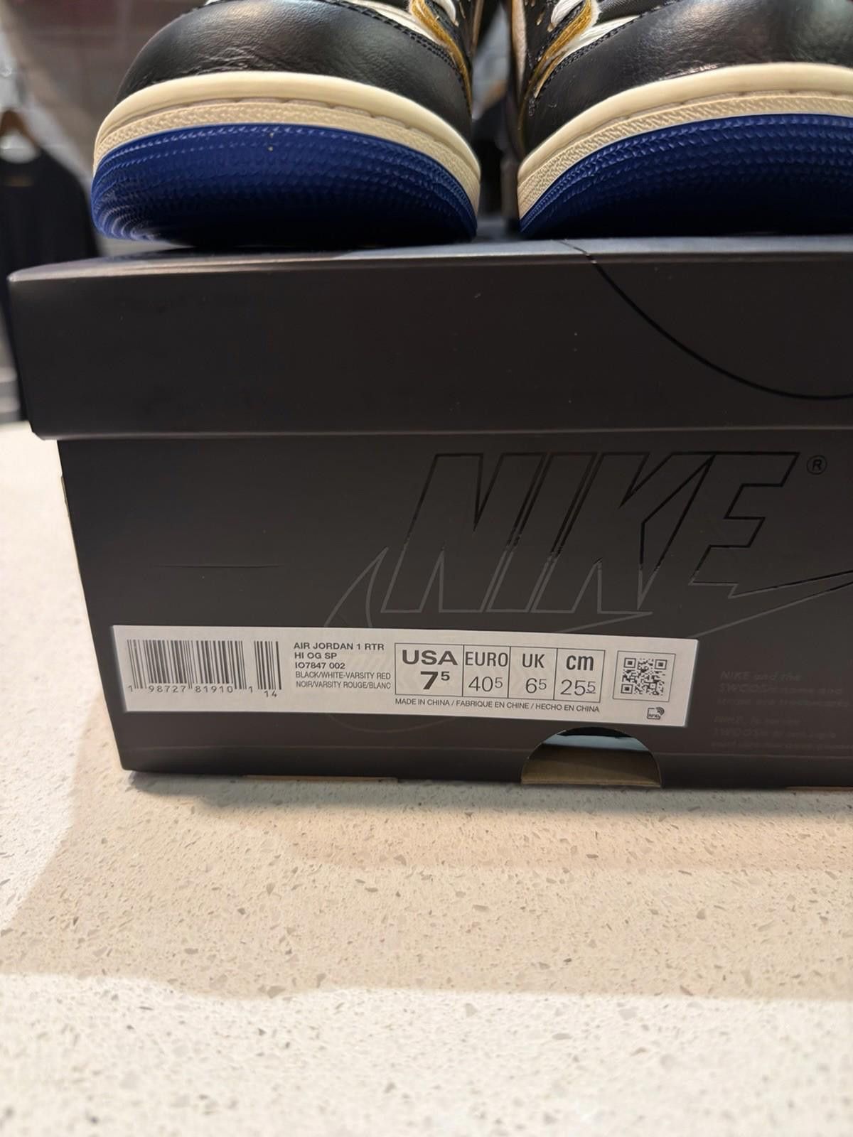 Jordan Brand Air Jordan 1 x Union x Fragment Black and Varsity Red (7.5) Size US 7.5 / EU 40-41 - 10 Thumbnail