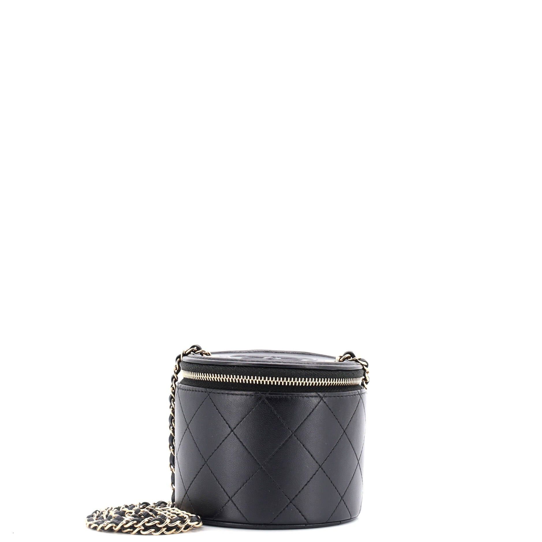Chanel CC Round Vanity Case with Chain Size ONE SIZE - 1 Thumbnail