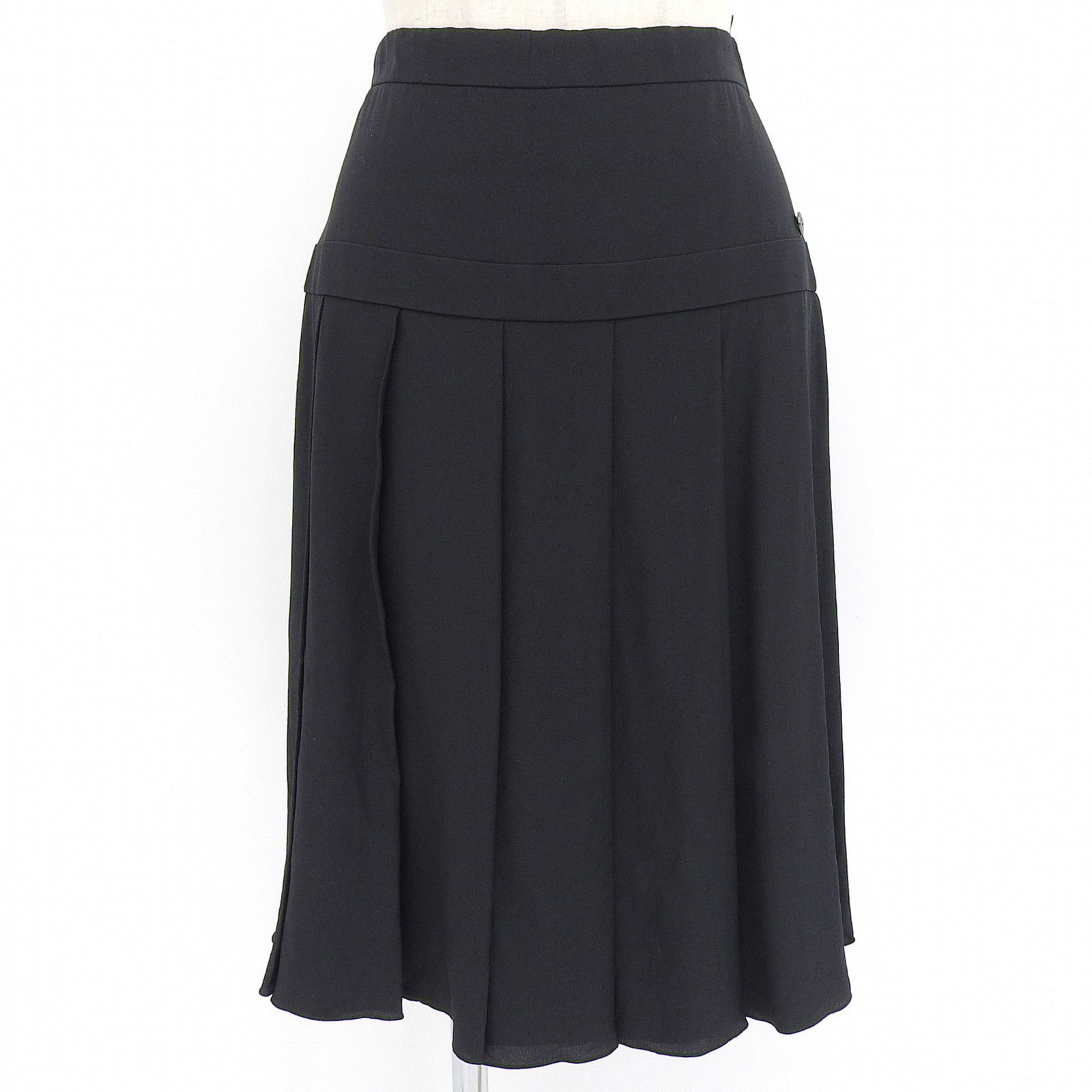Chanel Chanel Chanel Silk Pleated Skirt Others Skirts P46684 DUTY FREE for USA Size ONE SIZE - 1 Thumbnail