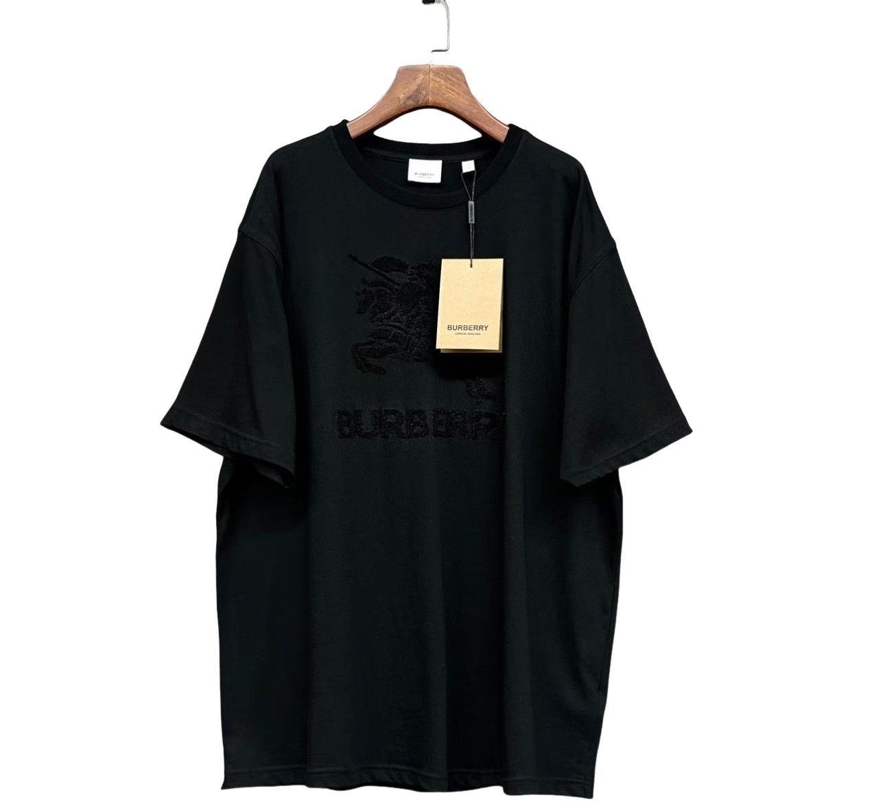 Burberry Burberry Embroidered Horse Logo T-Shirt Size L Size US L / EU 52-54 / 3 - 1 Thumbnail