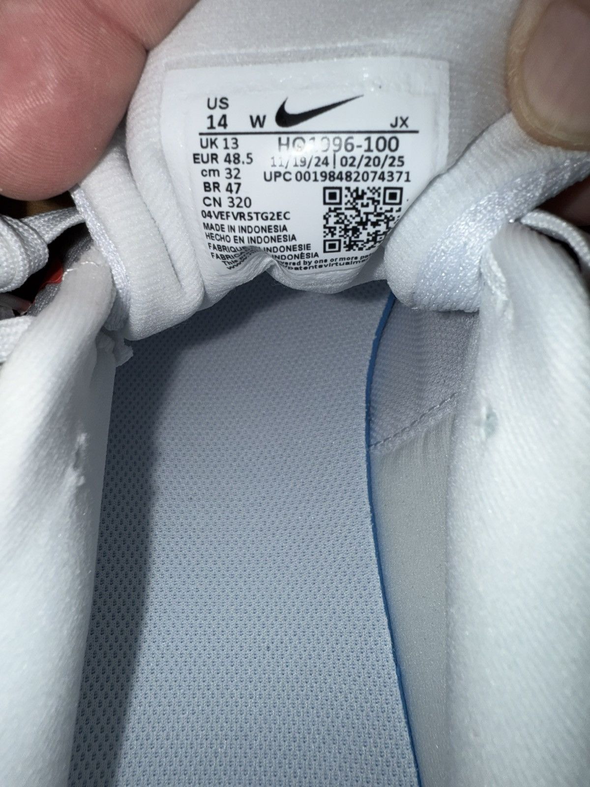 Nike Nike Revolution 8 Wide sz14 New in OG Box! White/Crimson Red Size US 14 / EU 47 - 22 Thumbnail