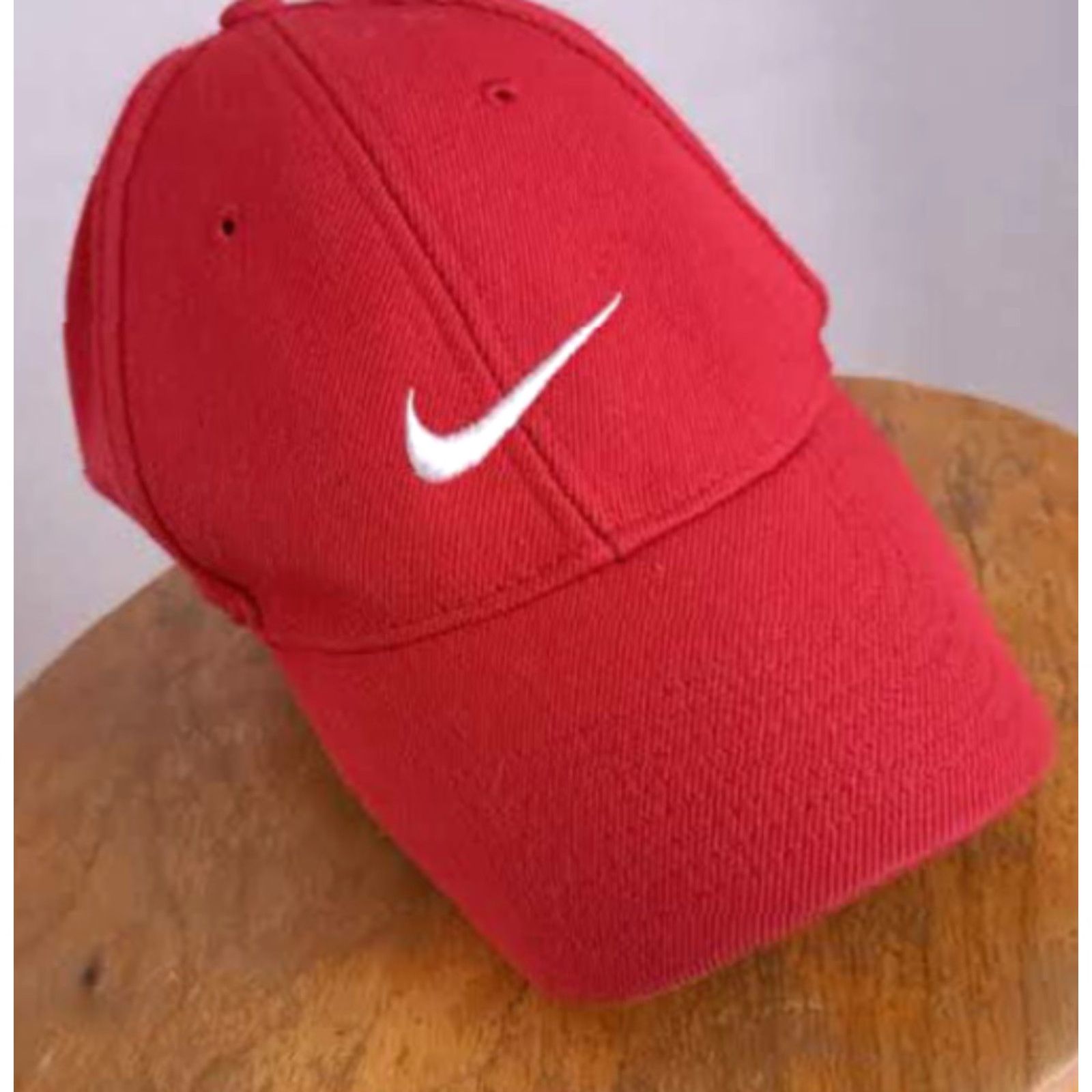 Nike Nike Red Baseball Cap Adjustable Size Strap Embroidered 1990s Hat Men Canvas Cap Adjust adjustable Size ONE SIZE - 4 Thumbnail