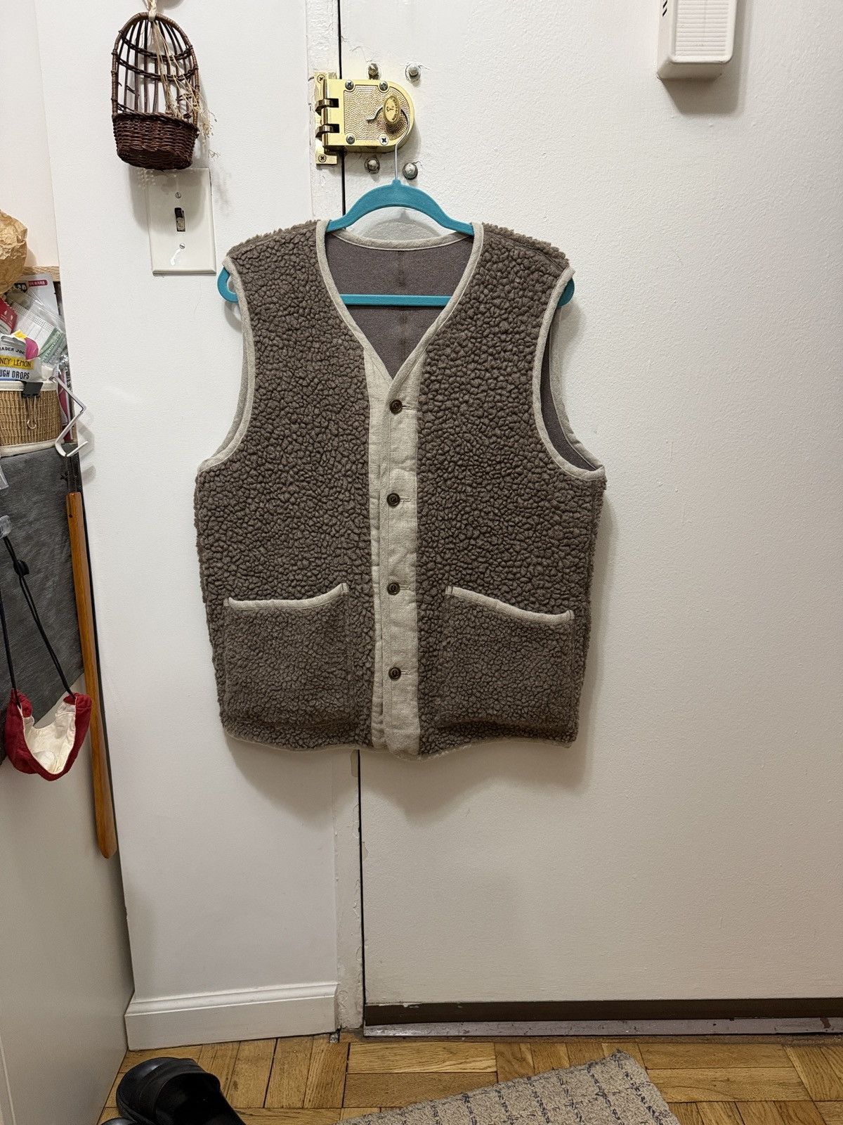 CONFECT 100% wool shearling vest made in Japan Size US M / EU 48-50 / 2 - 3 Thumbnail