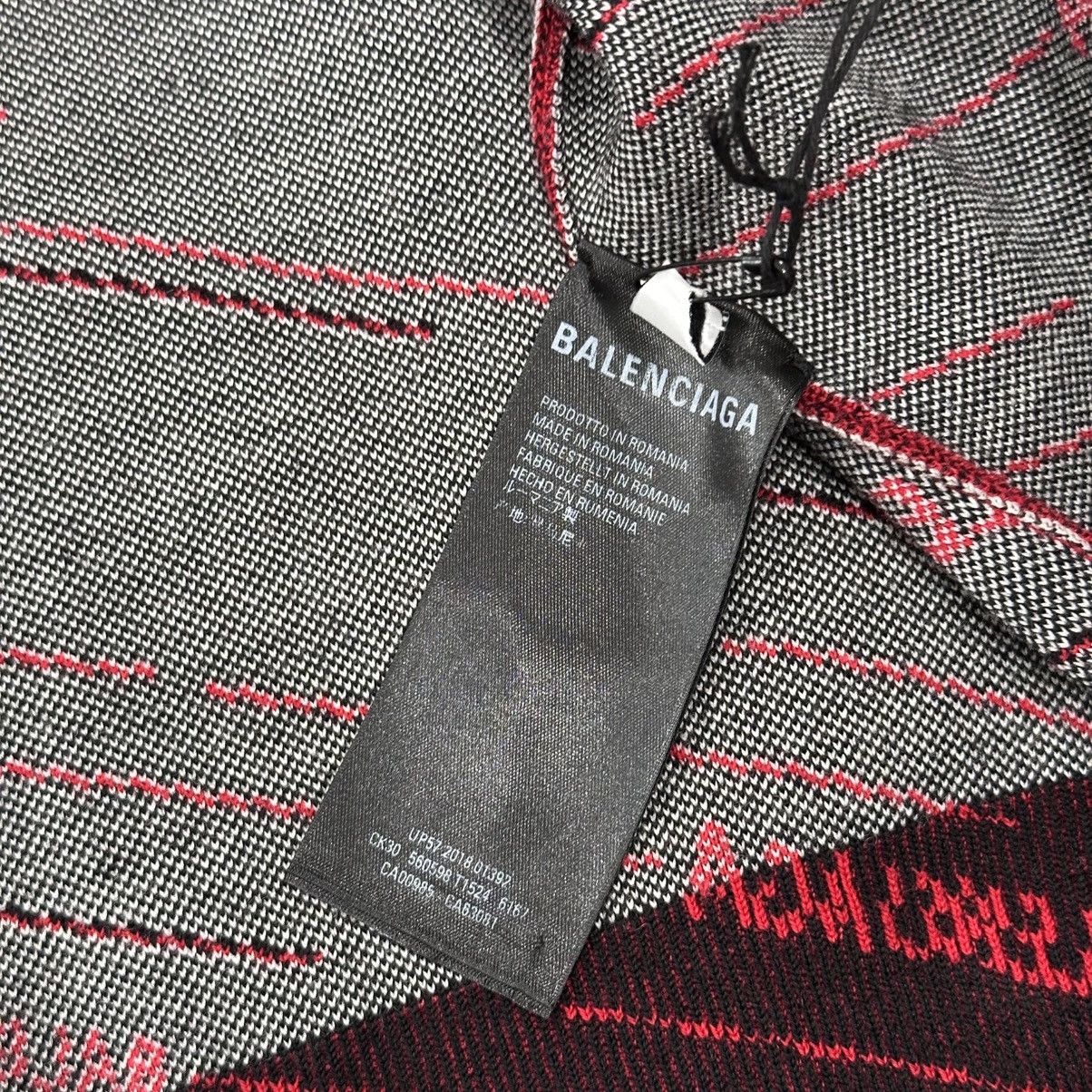 Balenciaga NWT BALENCIAGA RED KNIT LOGO SWEATER LARGE (runs small) Size L / US 10 / IT 46 - 8 Thumbnail