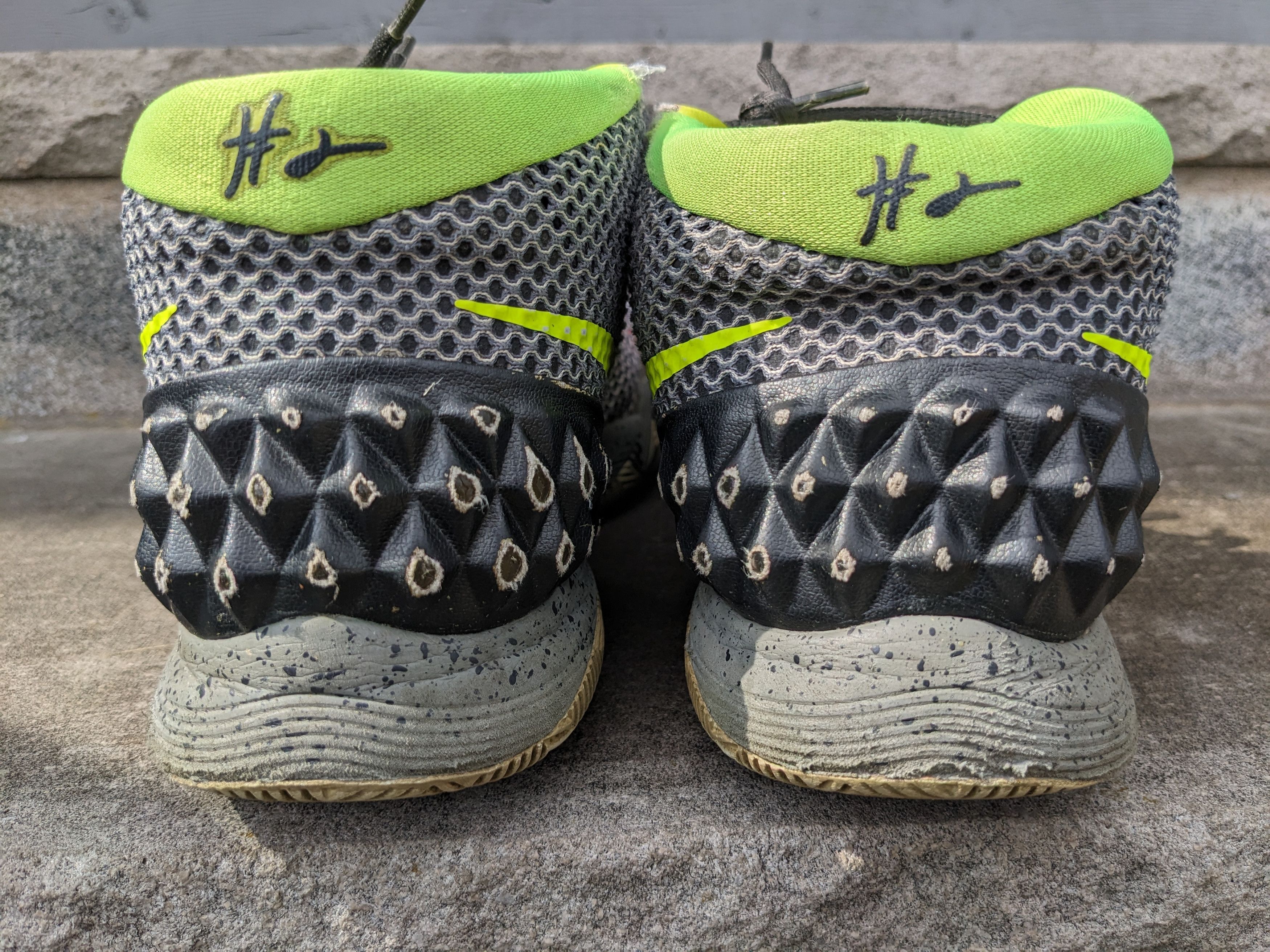 Designer × Nike Nike Mens Kyrie 1 The Dungeon Basketball Size 10 705277-270 Size US 10 / EU 43 - 12 Thumbnail