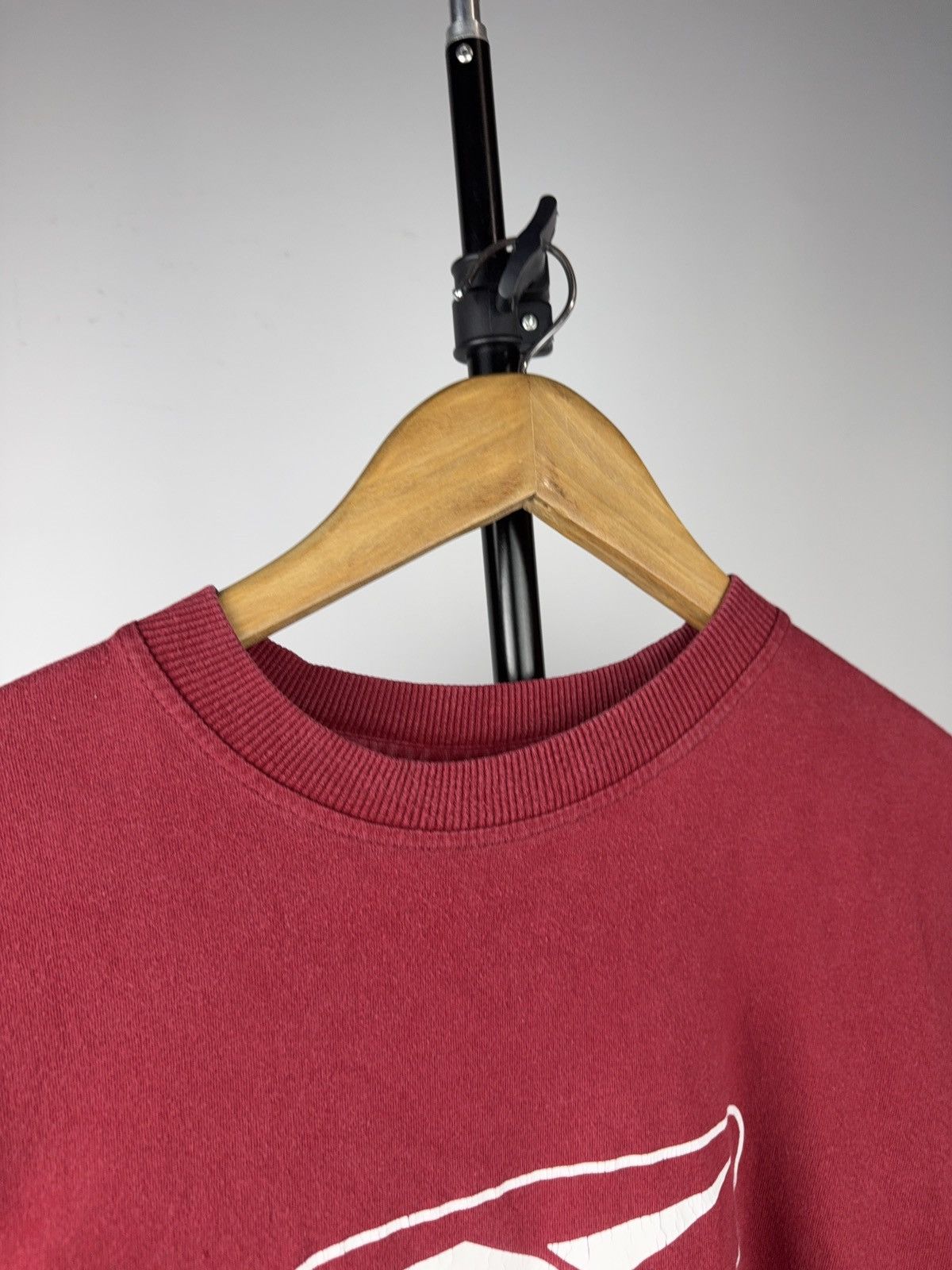Reebok 00s Retro Vintage Reebok Classic Logo T-Shirt Burgundy Red Size US S / EU 44-46 / 1 - 6 Thumbnail