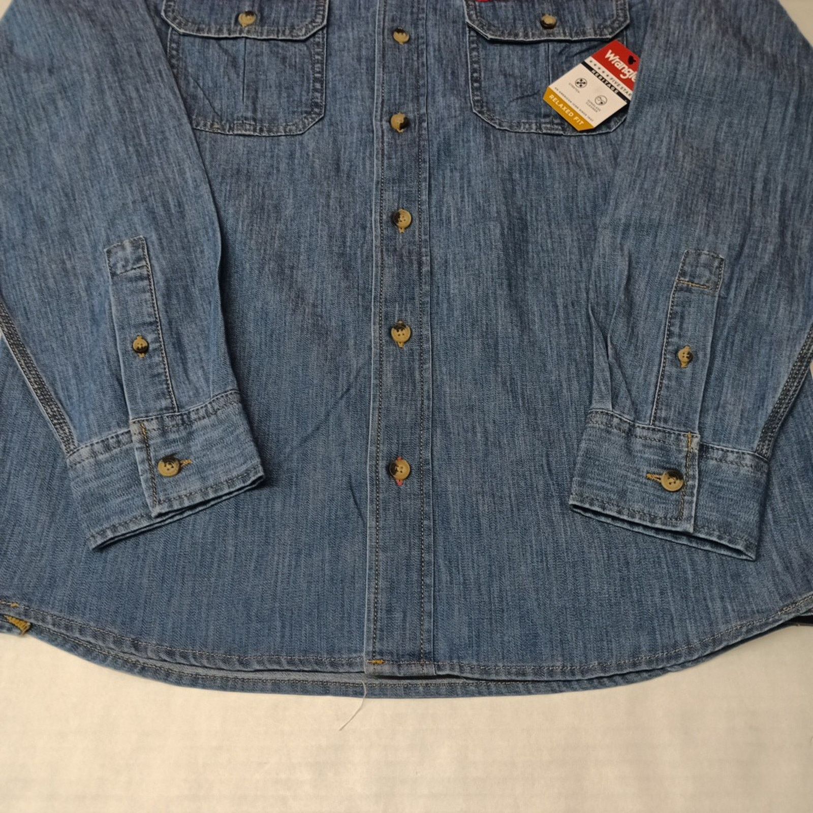 Wrangler Wrangler Big Men's Relaxed Fit Woven Shirt Size S Blue Size US S / EU 44-46 / 1 - 2 Thumbnail
