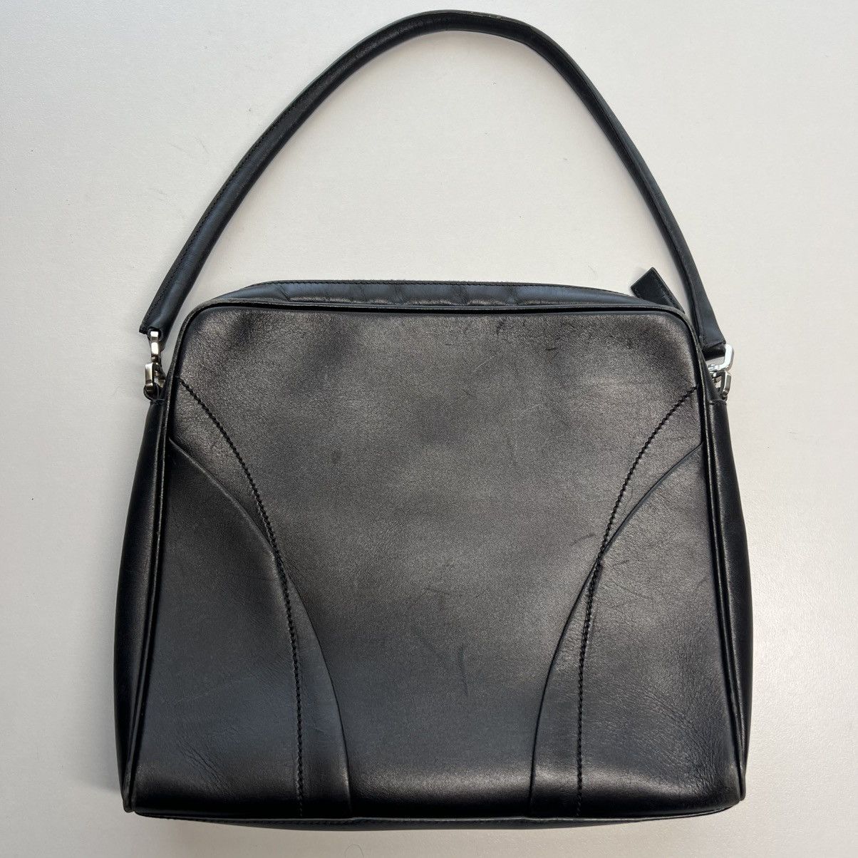 Prada Authentic Vintage PRADA Vitello Leather Shoulder Bag – Black Size ONE SIZE - 14 Thumbnail