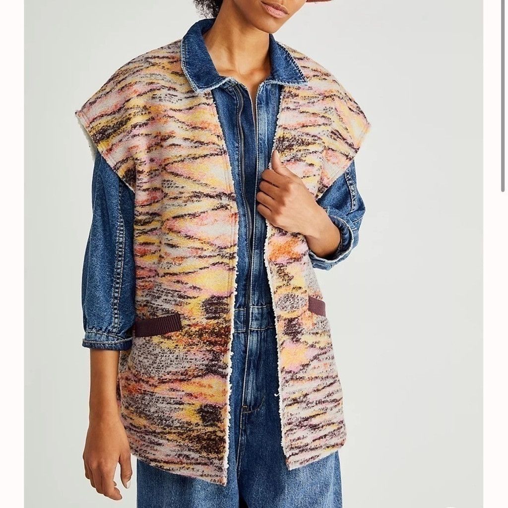 Free People Free PEOPLE Layer Up Vest Wool and Sherpa Reversible XS Size XXS / US 00 / IT 34 - 1 Thumbnail