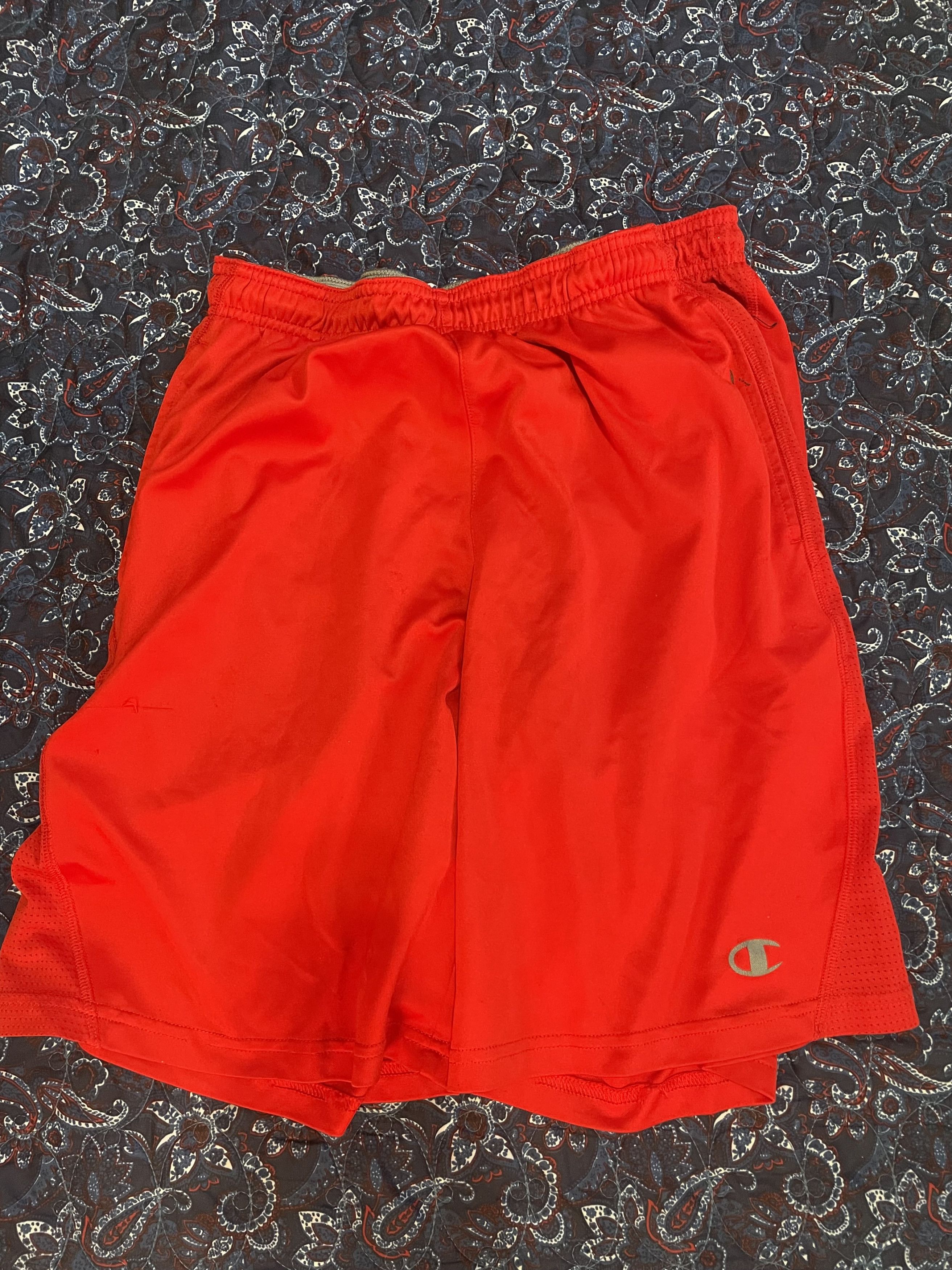 Champion Champion Red Performance Shorts Size US 32 / EU 48 - 1 Thumbnail