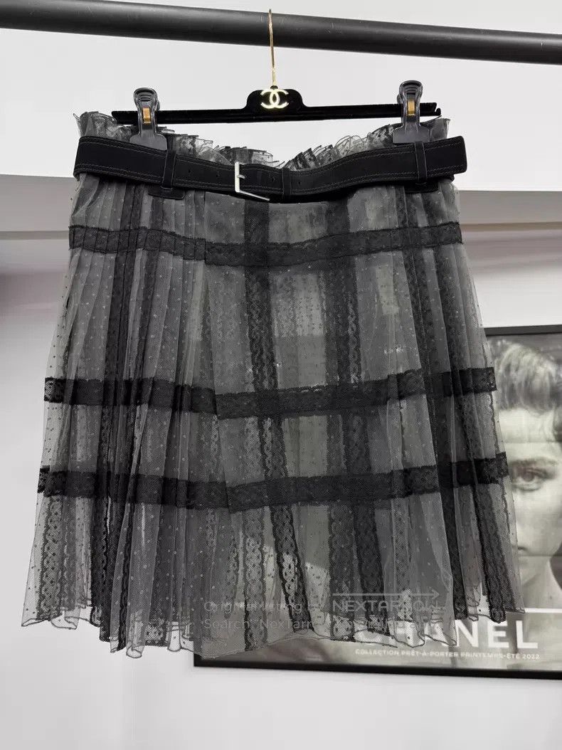 Dior Dior Black polka dot mesh stitching lace skirt Size 25" / US 0 / IT 36 - 1 Thumbnail