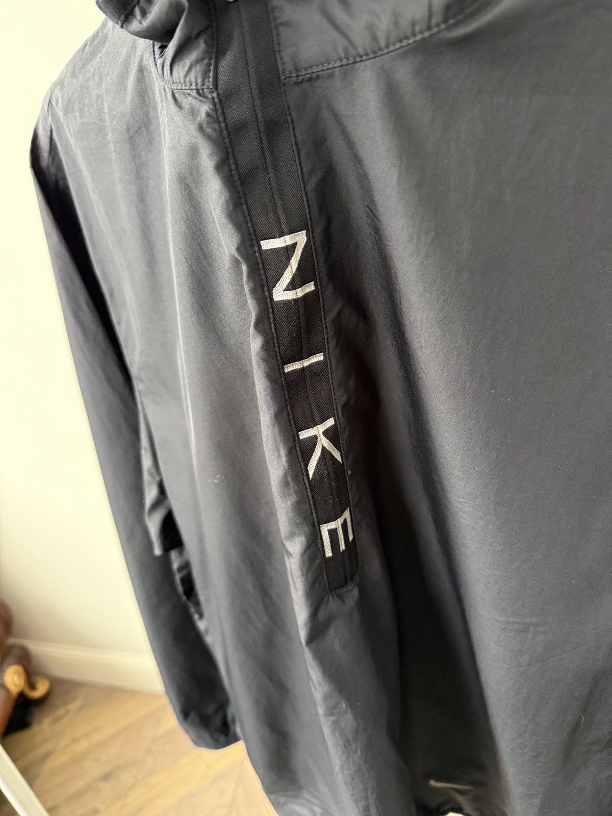Nike Vintage Nike Black 1/4 Zip Pullover Lightweight Jacket Size US S / EU 44-46 / 1 - 5 Thumbnail