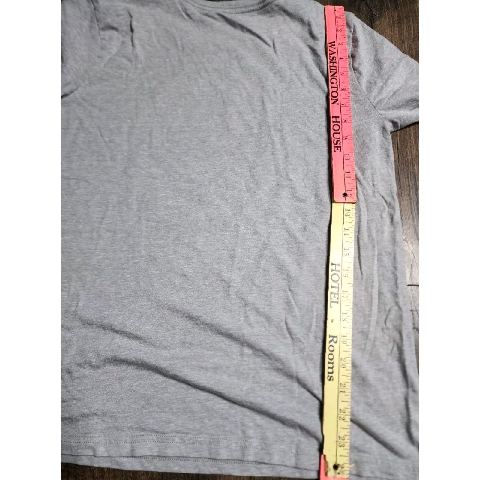Lucky Brand Lucky Brand Women’s L Gray Ford Mustang Christmas Tree T-Shirt Basic Short Sleeve Retro 1969 Size L / US 10 / IT 46 - 2 Thumbnail