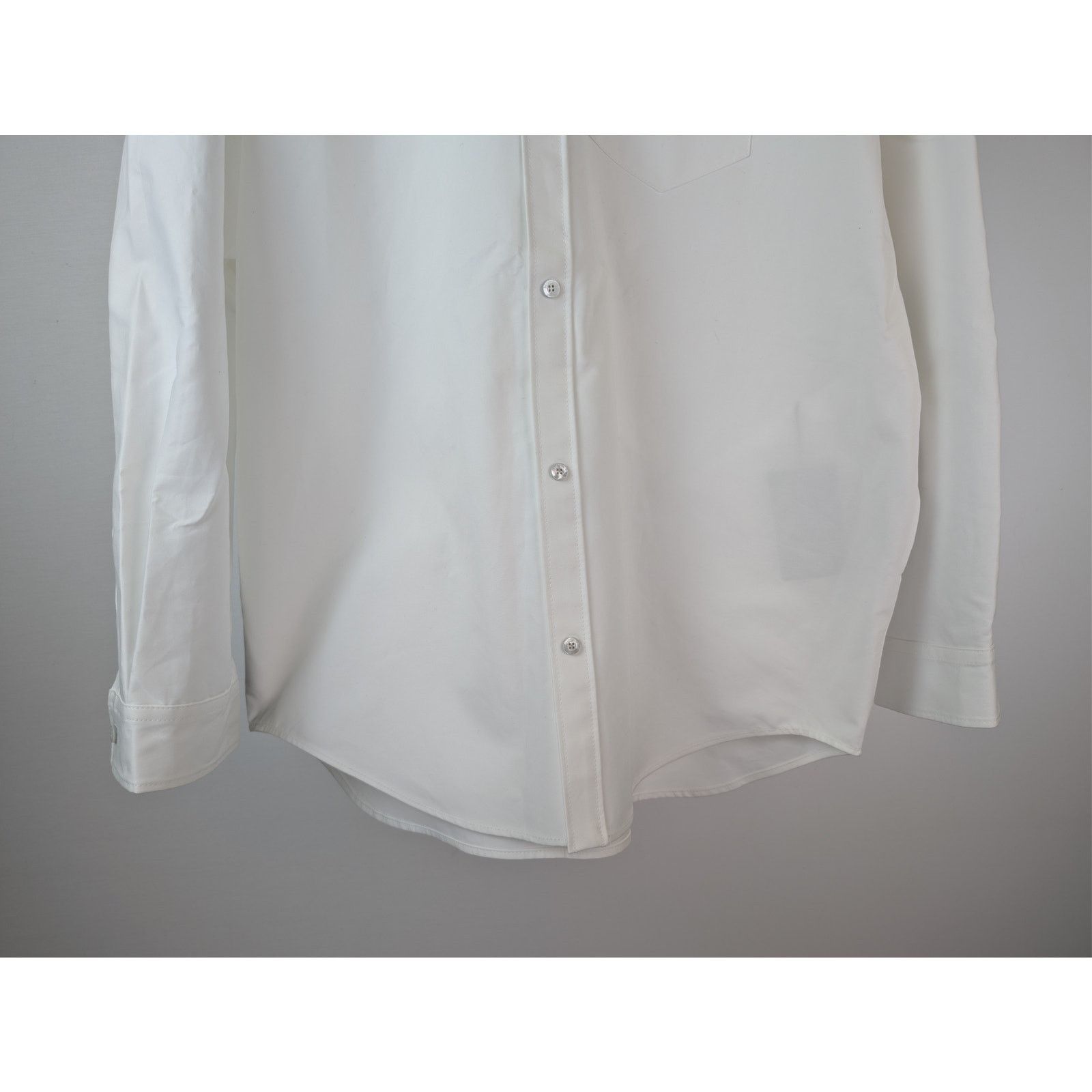 Balenciaga o1rshd1 Cotton Poplin Long-Sleeved Outerwear Shirt in White Size US XS / EU 42 / 0 - 4 Thumbnail