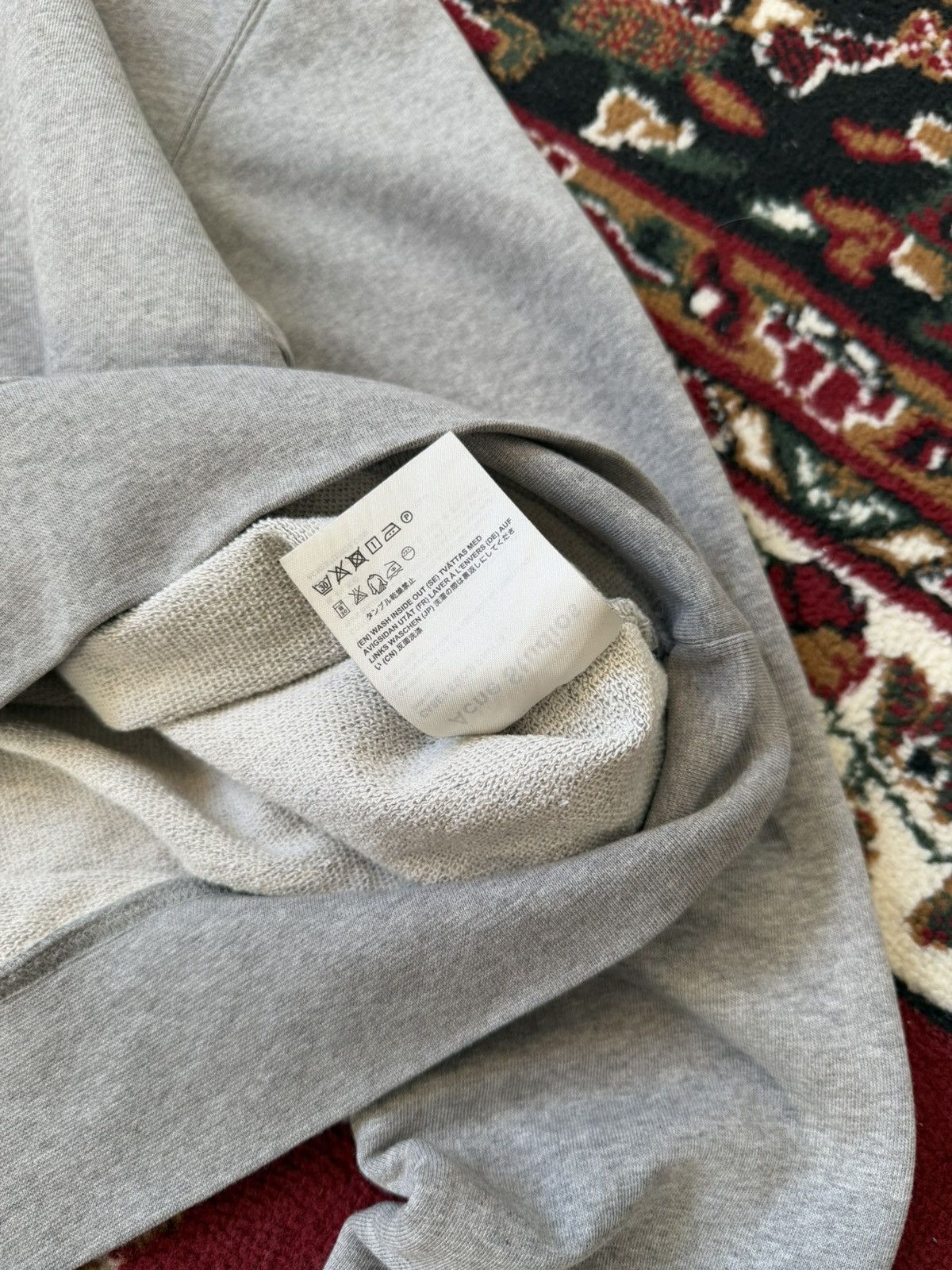 Acne Studios Acne Studios Sweatshirt Carly Emoji PAW16 Crewneck Size US M / EU 48-50 / 2 - 10 Thumbnail