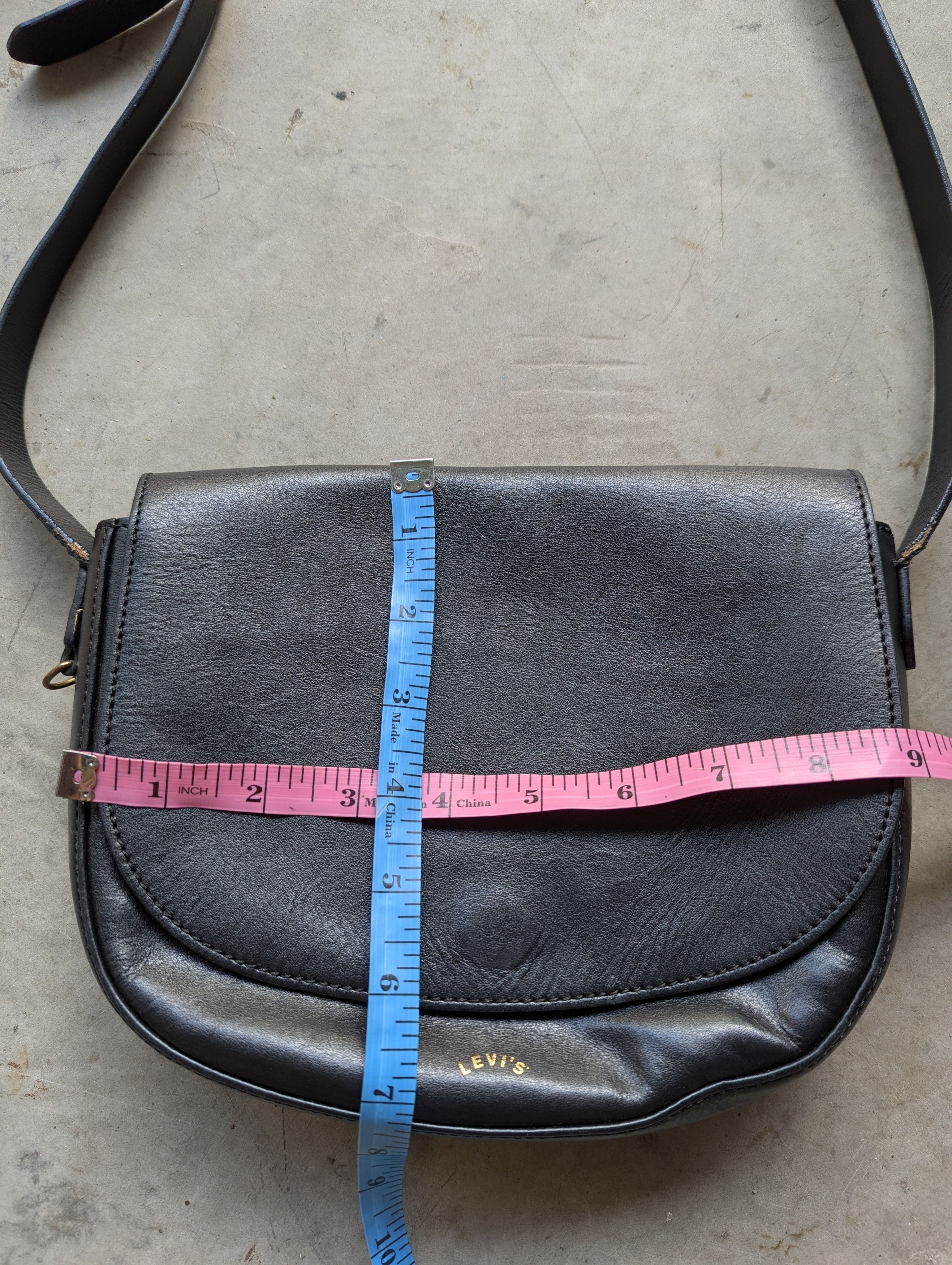 Levi's Levis Leather Sling Bag Made in Italy Size ONE SIZE - 12 Thumbnail