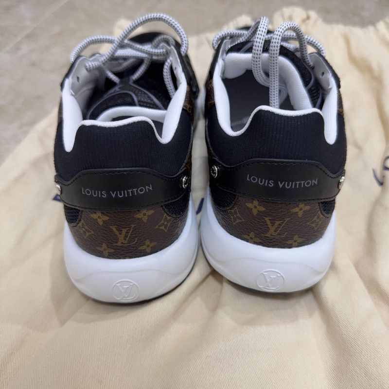 Louis Vuitton Louis Vuitton Olympia Black Low-Top Sneakers - Size US 9 / EU 42 - 3 Thumbnail
