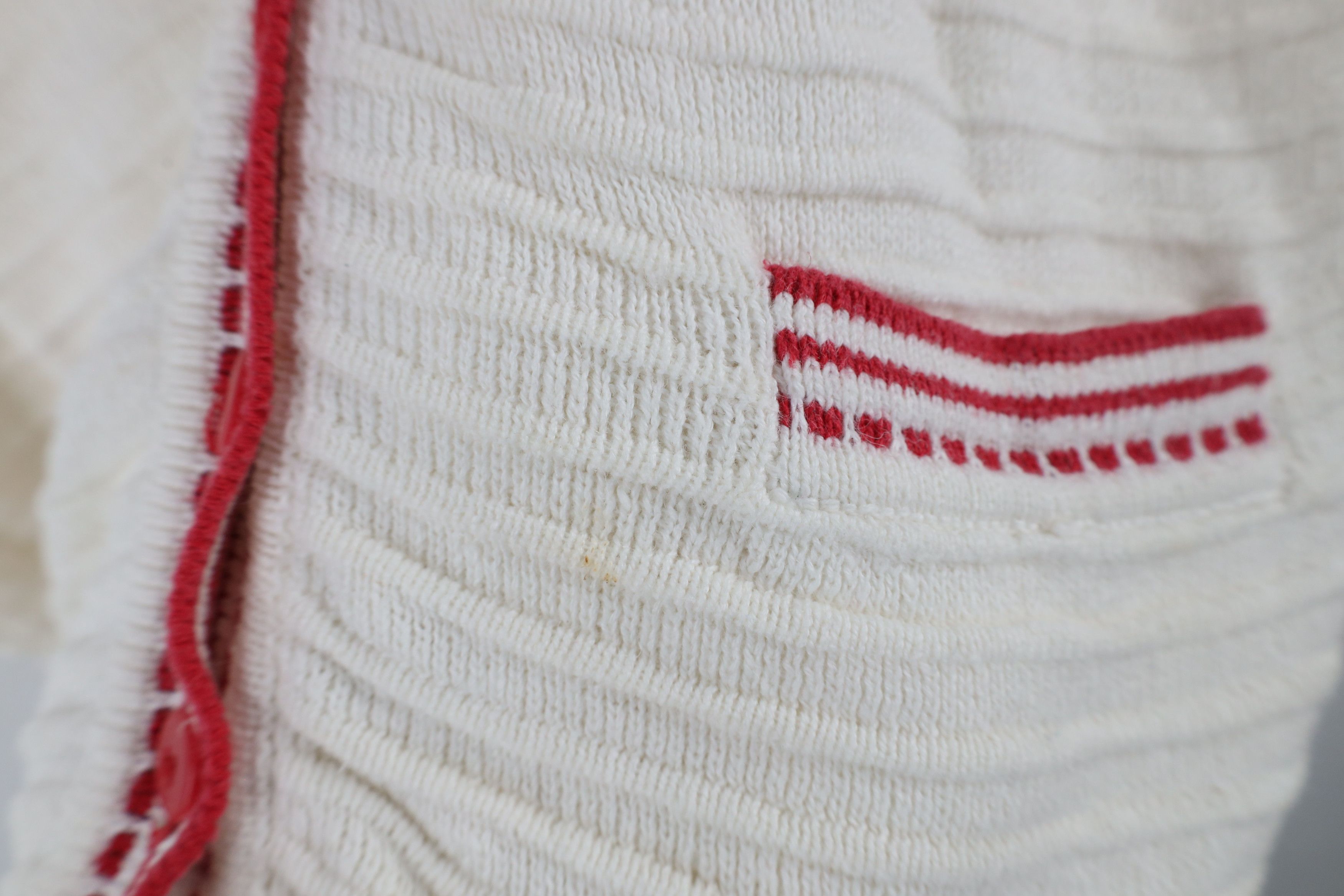 Vintage Vintage 90s Streetwear Ribbed Knit Cardigan Sweater White Size M / US 6-8 / IT 42-44 - 4 Thumbnail