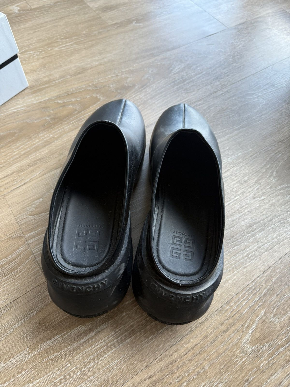 Givenchy Givenchy G Leather Clogs Low Size US 9 / EU 42 - 2 Thumbnail
