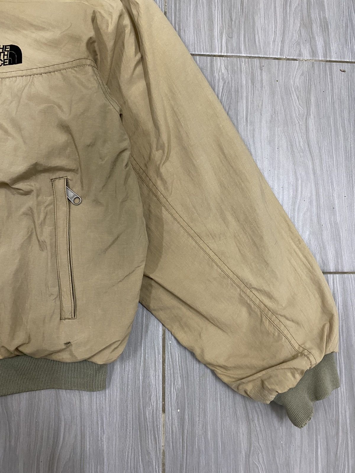 The North Face Vtg 80s The North Face Bomber Jacket Distressed Khaki Size US L / EU 52-54 / 3 - 5 Thumbnail