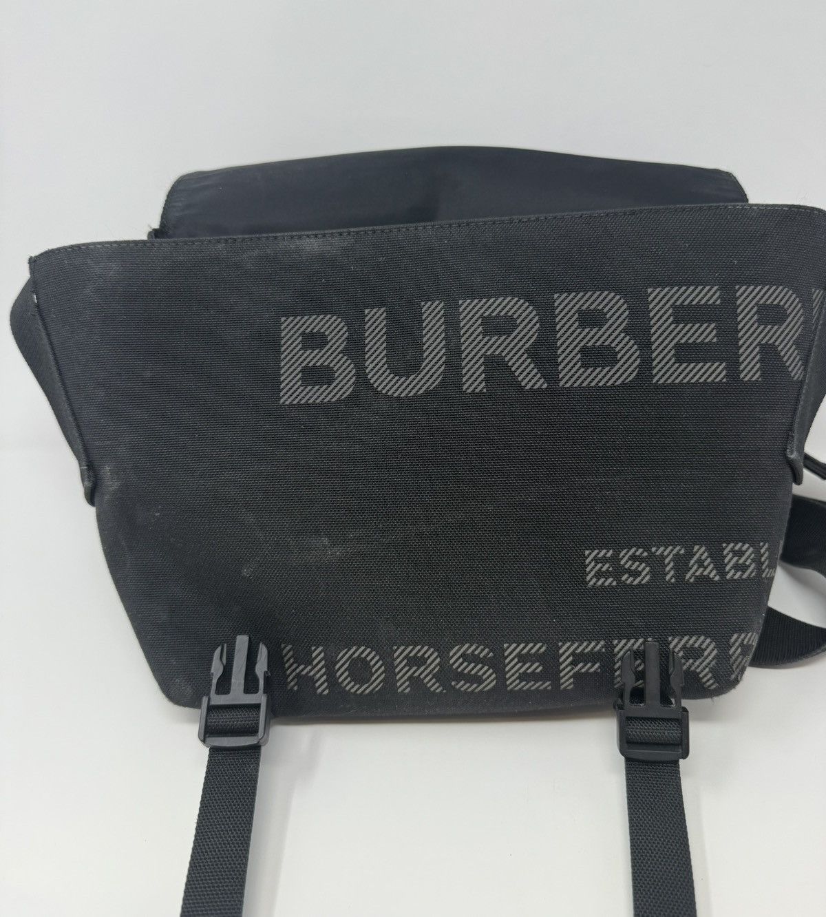 Burberry Burberry Horseferry Print Messenger Bag Black Size ONE SIZE - 3 Thumbnail