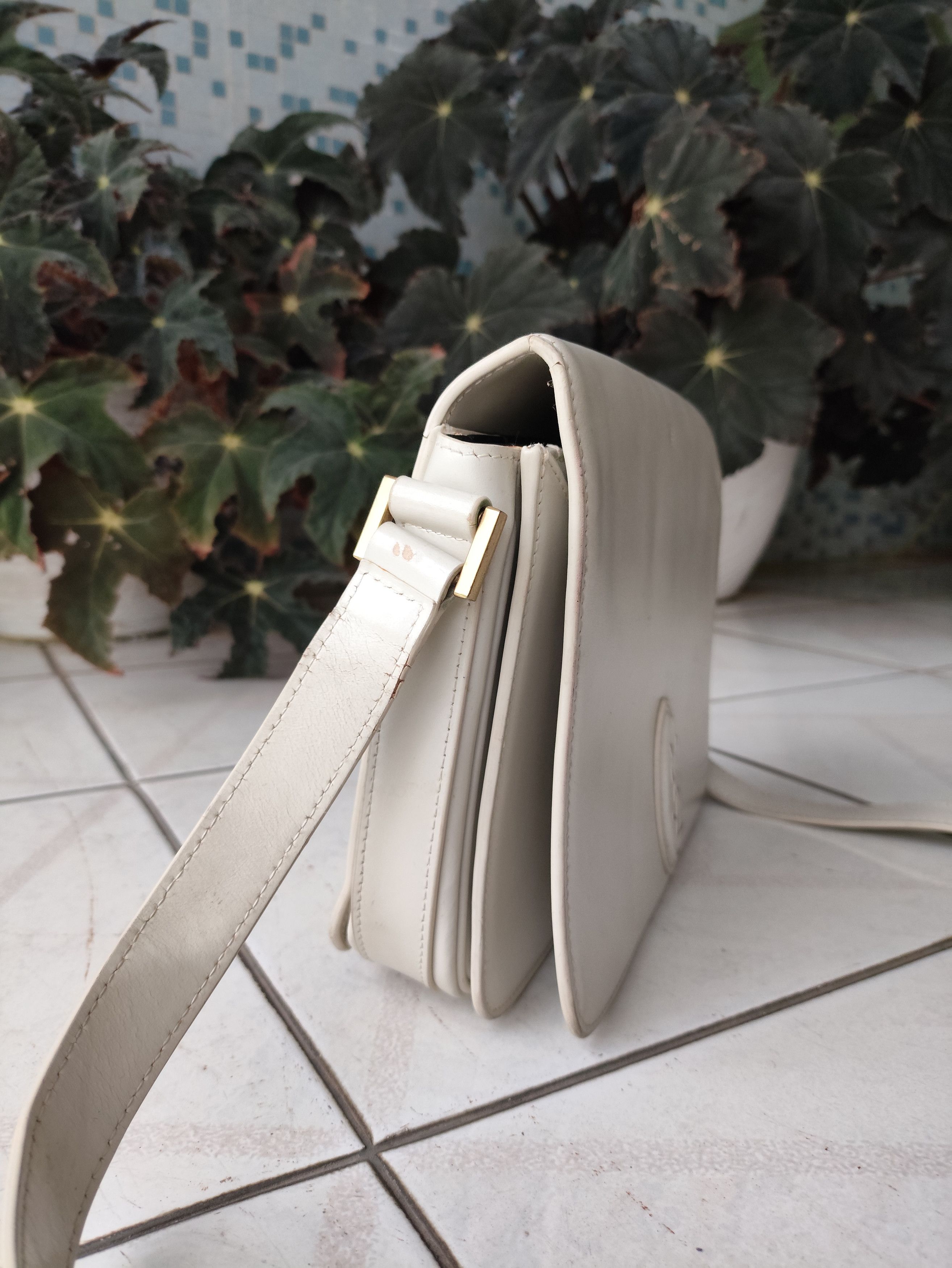 Yves Saint Laurent White Leather Mailbox Size ONE SIZE - 8 Thumbnail