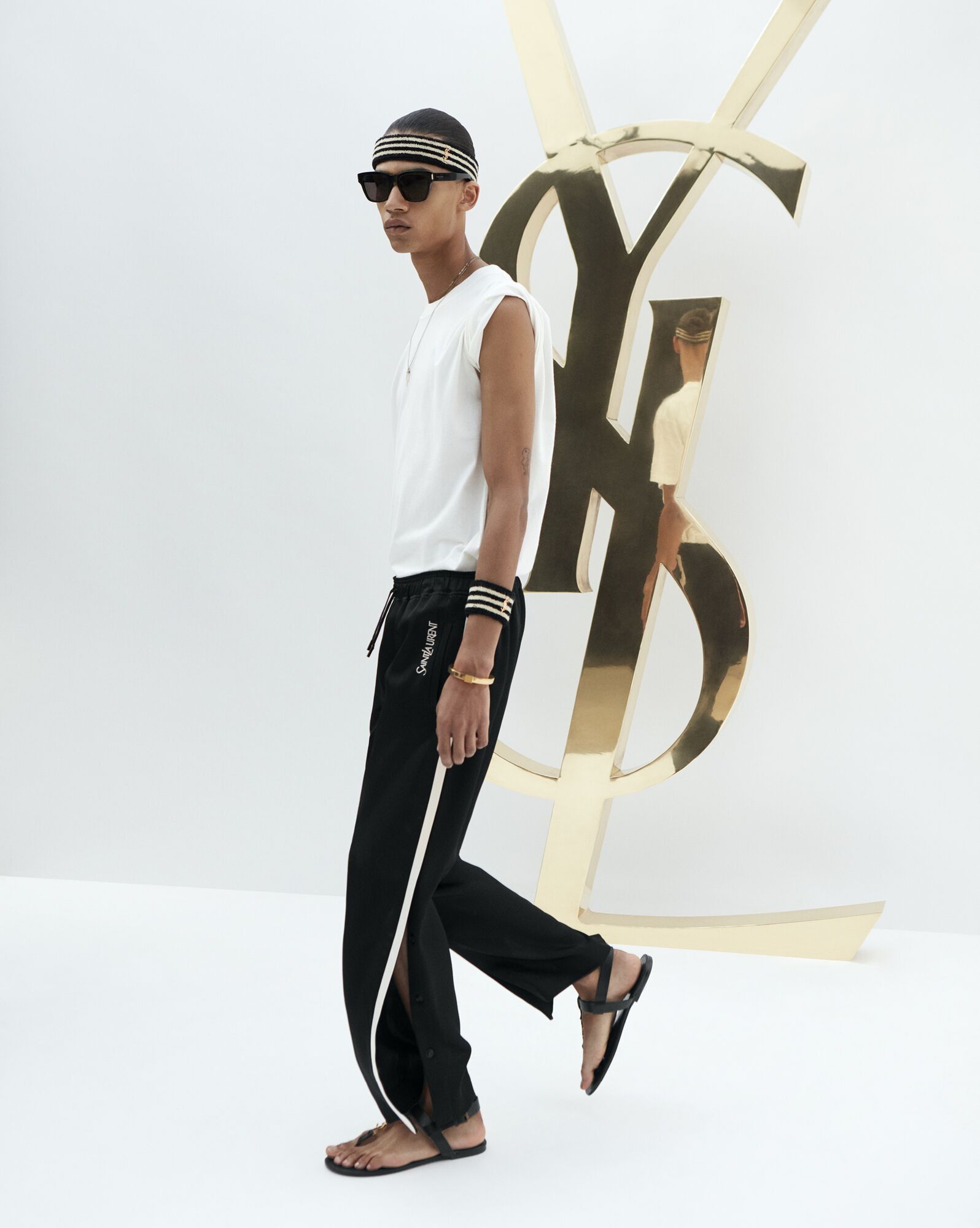 Saint Laurent Paris oc11z1225 737560 Sweatpants & Joggers in Crepe Satin Black Size US 28 / EU 44 - 3 Thumbnail
