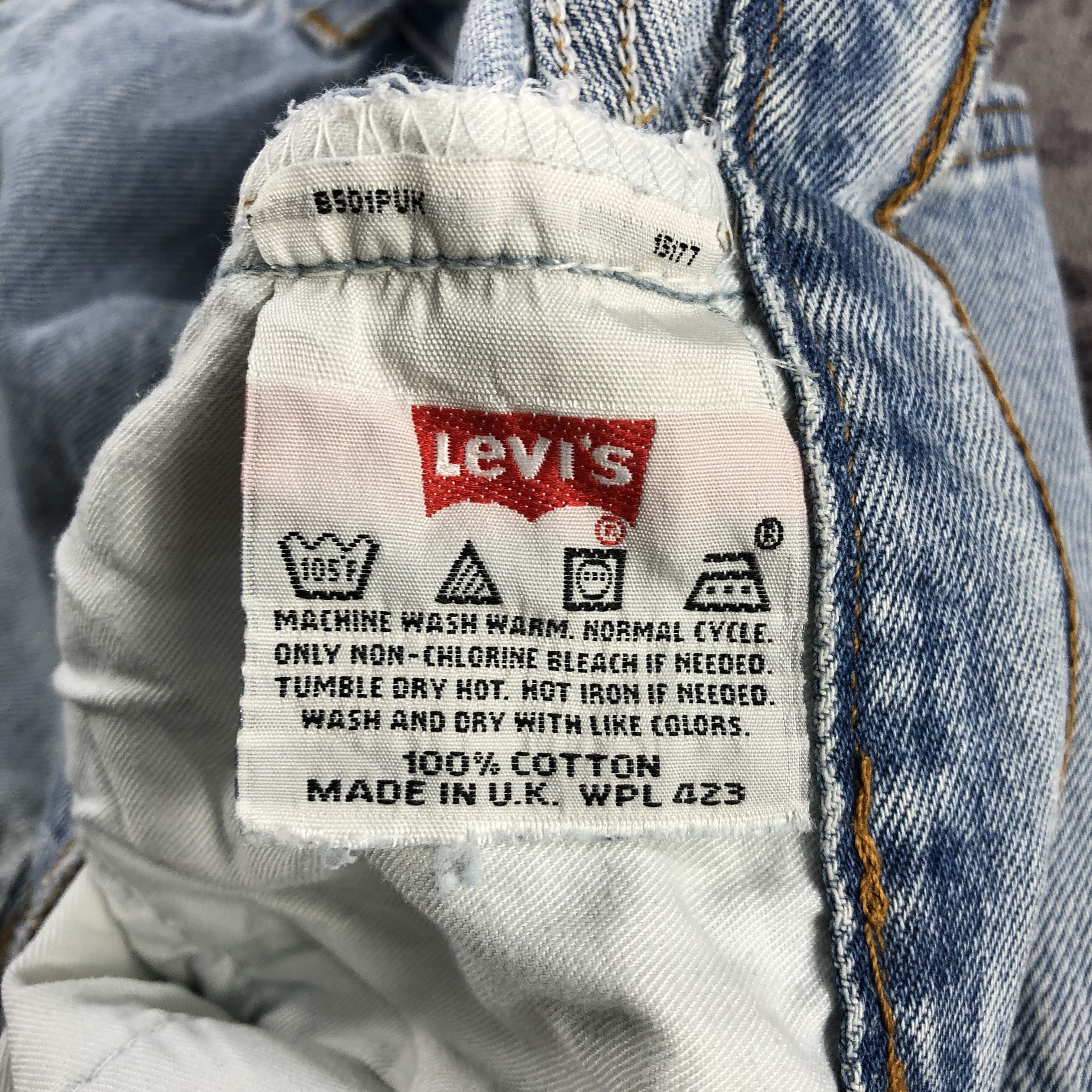 Levi's Vintage 90s Light Wash Levis 501 Jeans-JM3031 Size US 31 - 16 Thumbnail