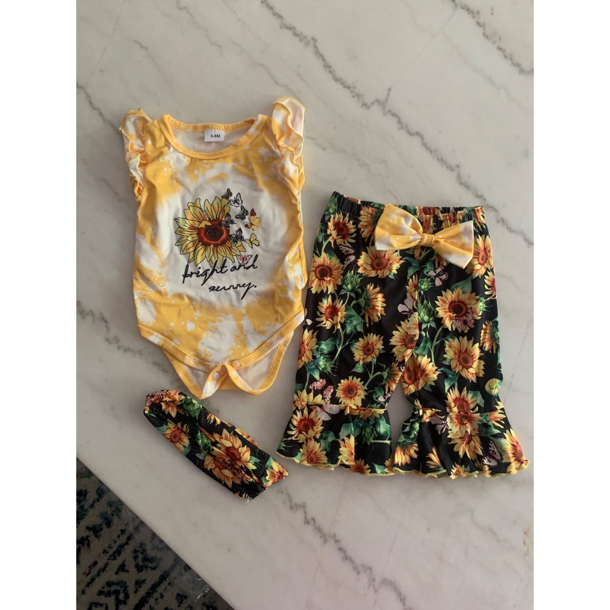 Other Baby Girl Sunflower Outfit 3-Piece Set - 3/6m Size ONE SIZE - 2 Thumbnail