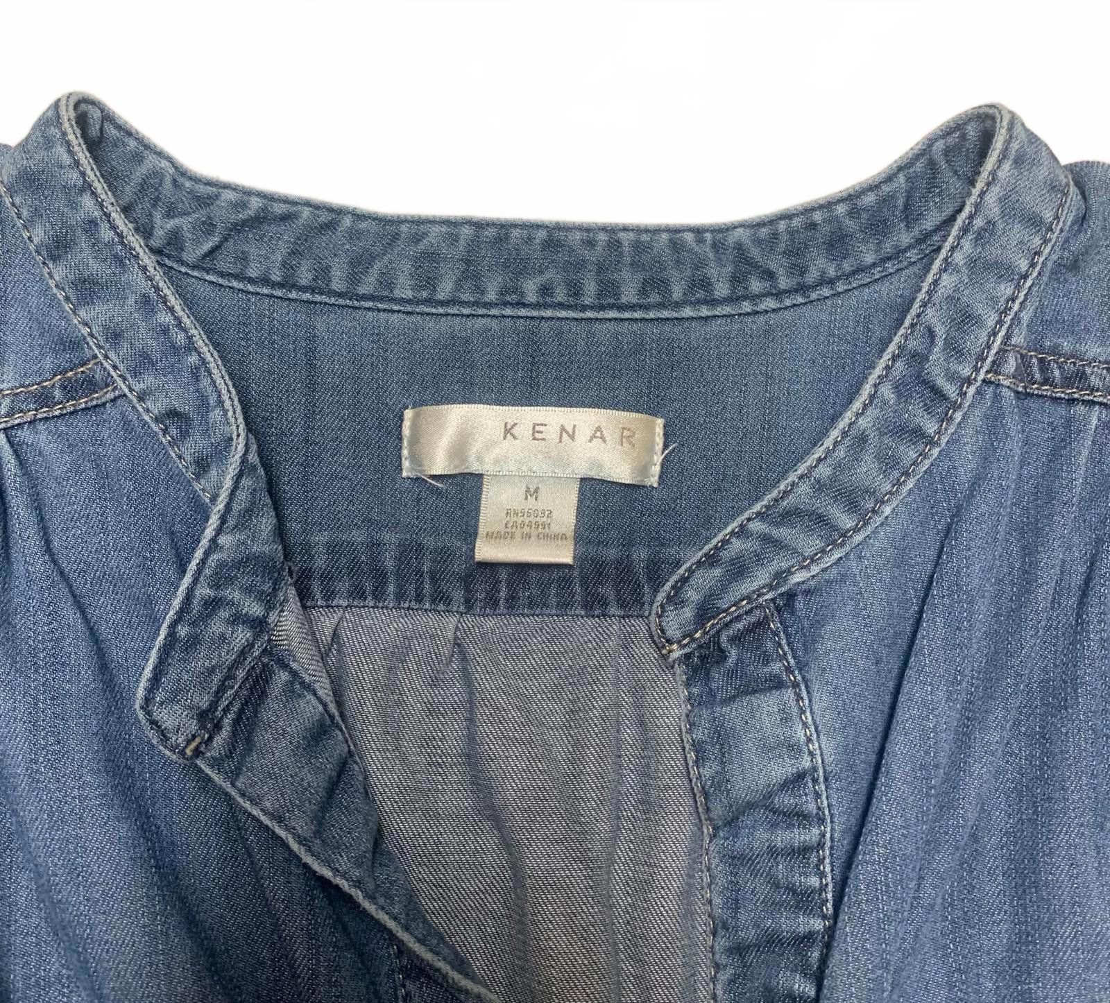 Kendrick Lamar Kenar Women's M Light Blue Denim Button Down Shirt Size M / US 6-8 / IT 42-44 - 3 Thumbnail