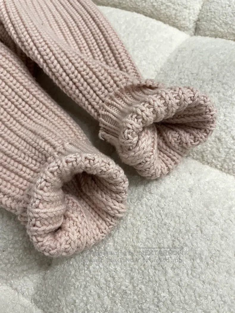 Fendi Fendi Pink Lettering Sweater Size XS / US 0-2 / IT 36-38 - 6 Thumbnail