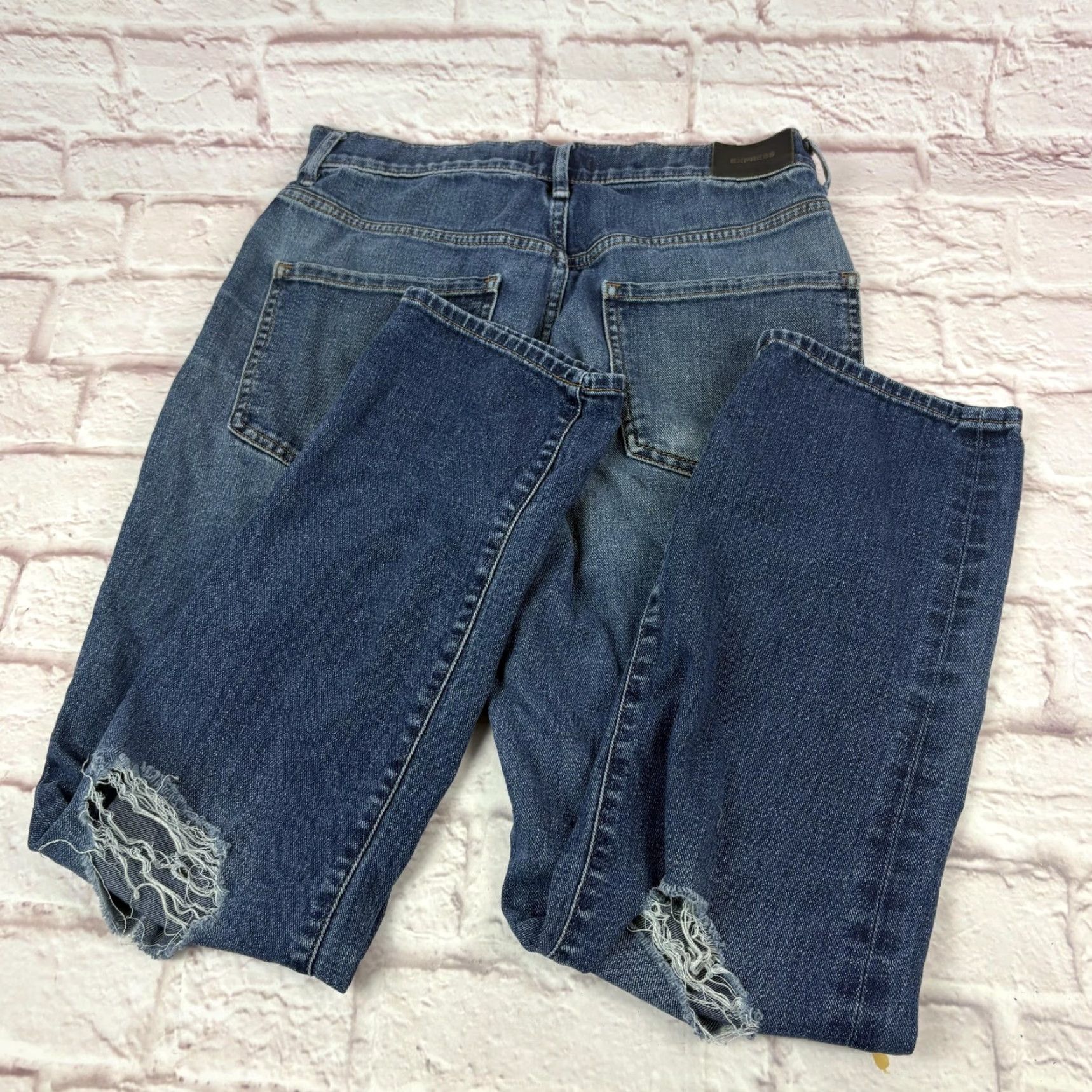 Express Express Jeans Womens Slim Super High Rise Medium Wash 28x27 Denim Distressed Pockets Zip Floats Size 25" / US 0 / IT 36 - 3 Thumbnail