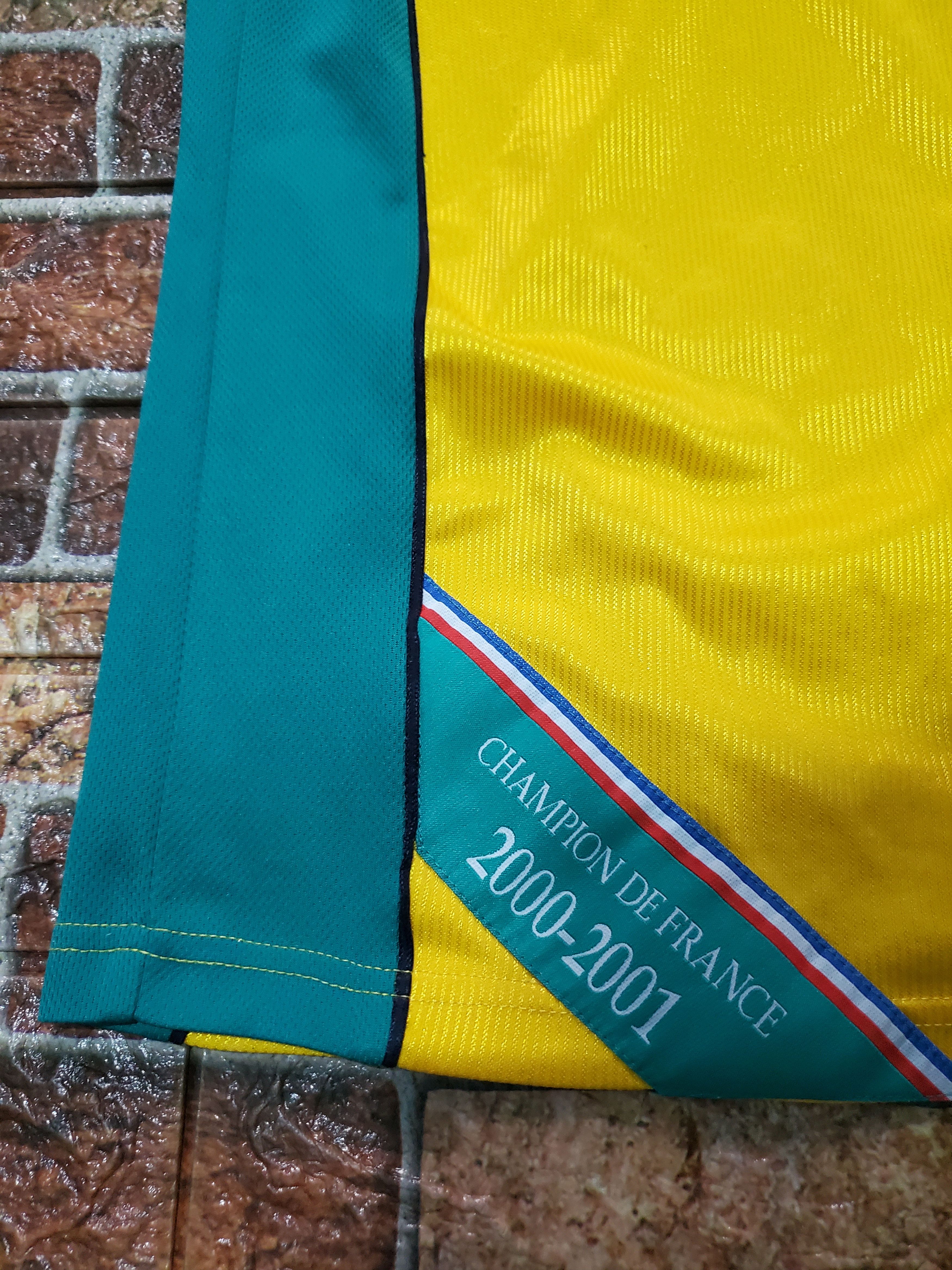 Le Coq Sportif vintage fc Nantes 2000 - 2001 champion de france jersey Size US XL / EU 56 / 4 - 7 Thumbnail
