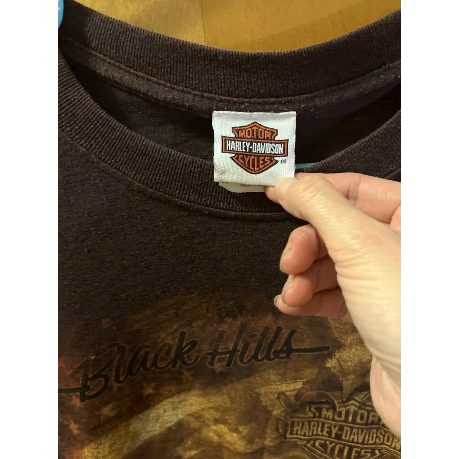 Harley Davidson VINTAGE Harley-Davidson Double-Sided T-Shirt Brown Biker Graphic Mens XL Black Hills, SD 2000s Size US XL / EU 56 / 4 - 4 Thumbnail