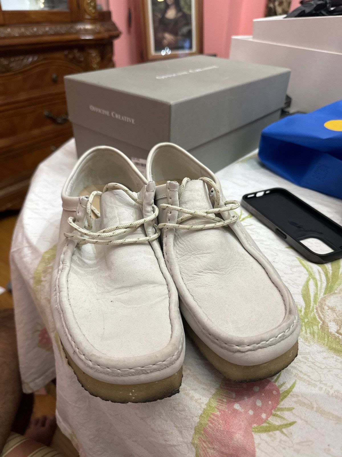 Clarks Clarks Wallabee Low Off White Nubuck Leather Size US 8 / EU 41 - 4 Thumbnail