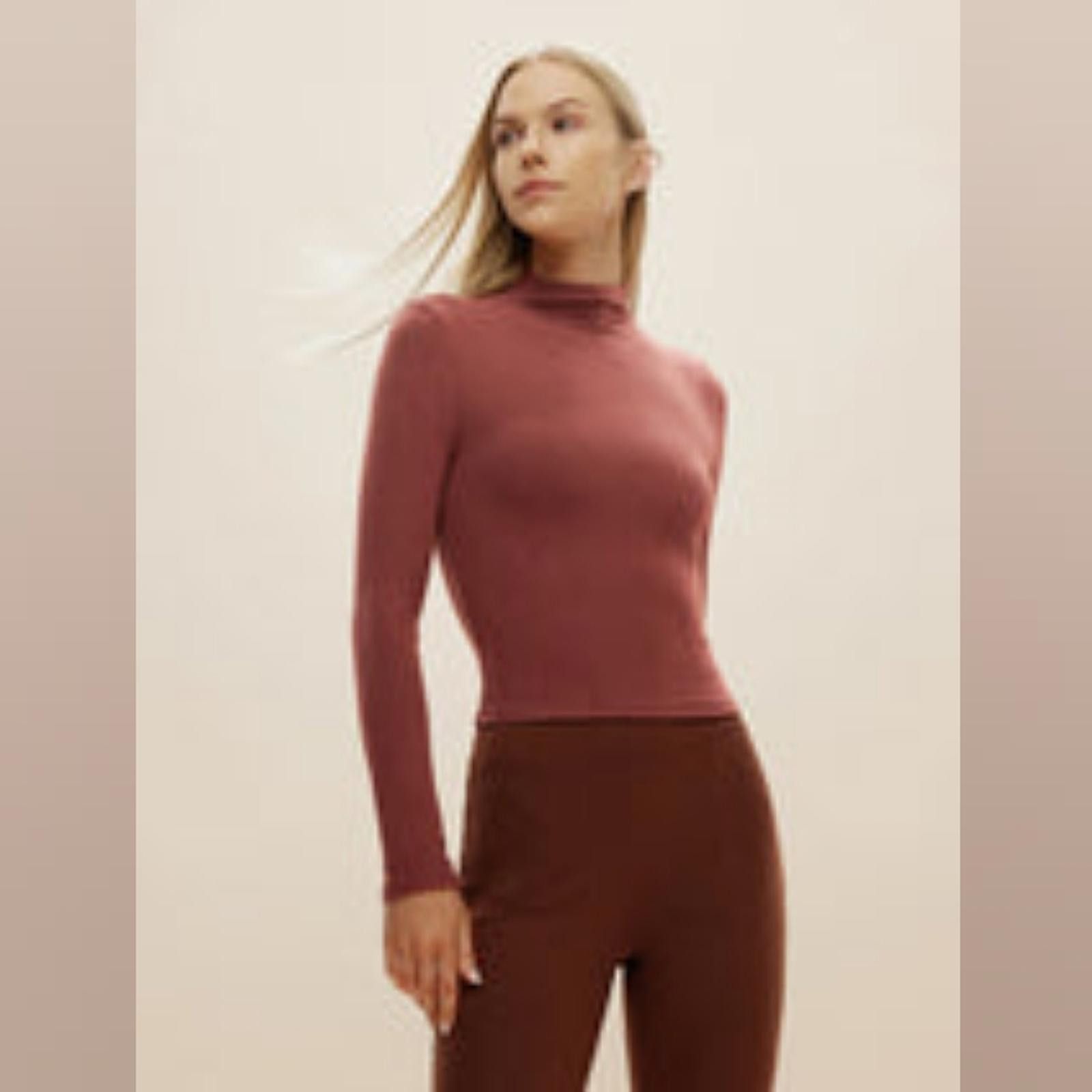 Designer OGL Mid Thermal Thermal Brushed Mock Neck Crop Top Size S / US 4 / IT 40 - 8 Thumbnail