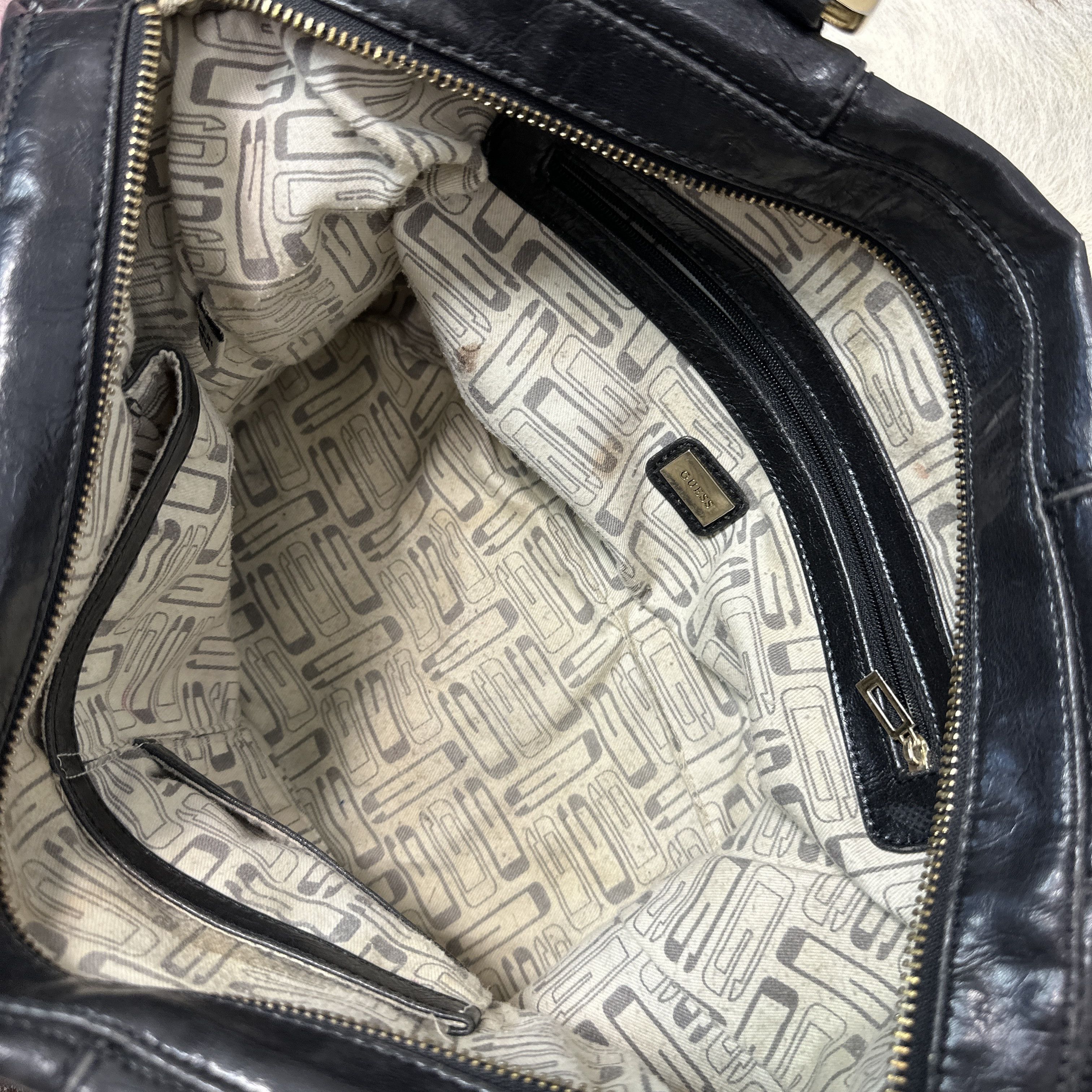Guess Vintage Leather Hobo Old Money Guess Bag Y2K Size ONE SIZE - 9 Thumbnail